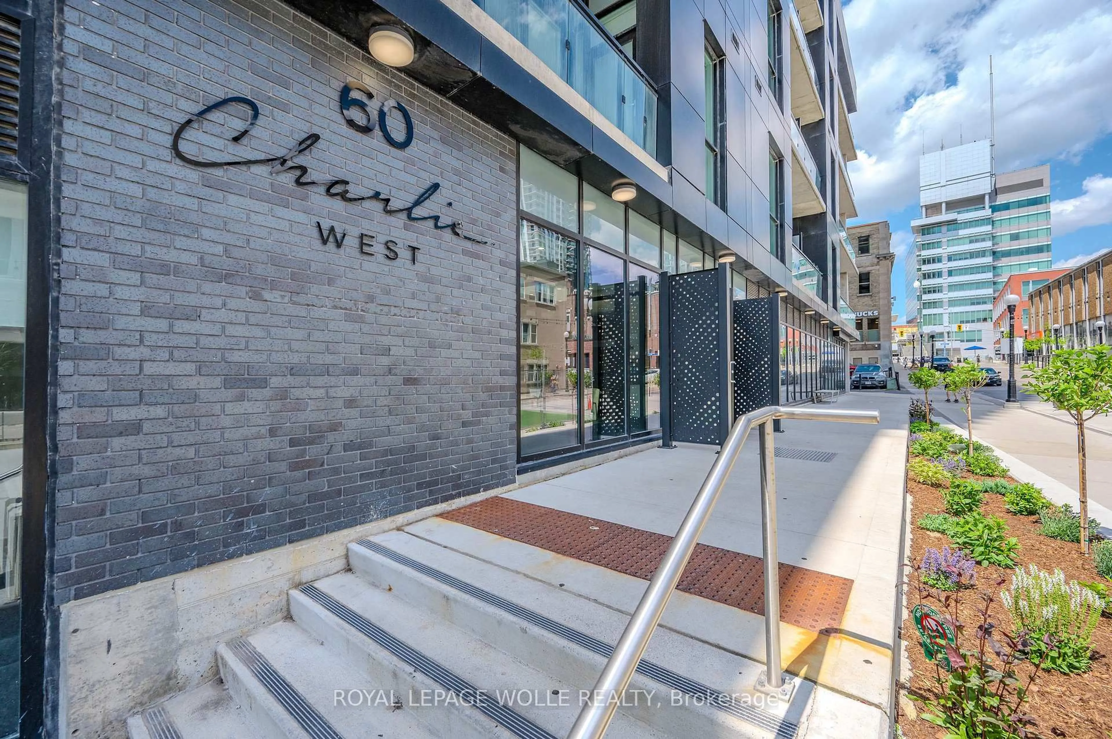 Unknown for 60 Charles St #2405, Kitchener Ontario N2G 1Y6