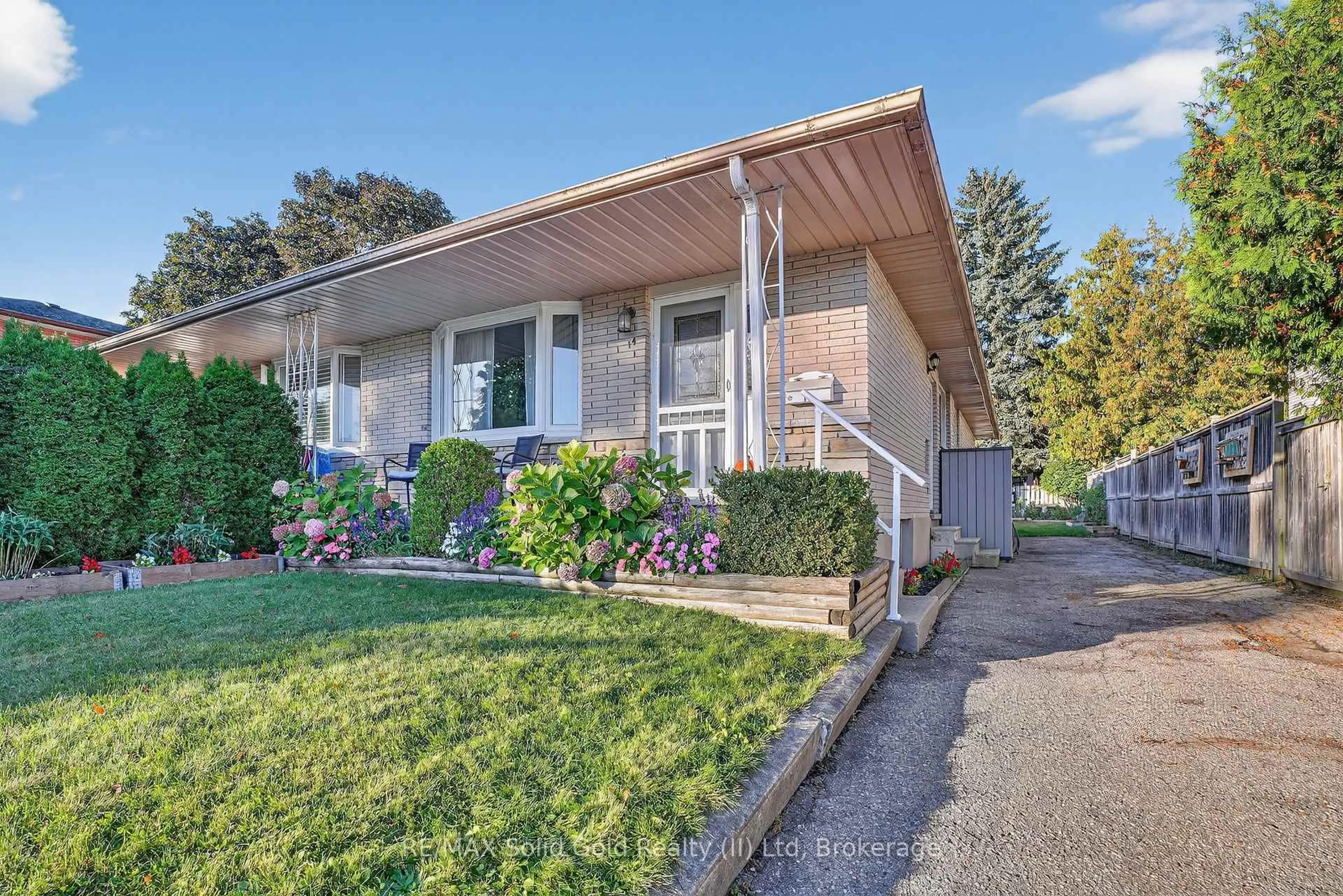 Unknown for 14 Carnaby Cres, Kitchener Ontario N2A 1M7