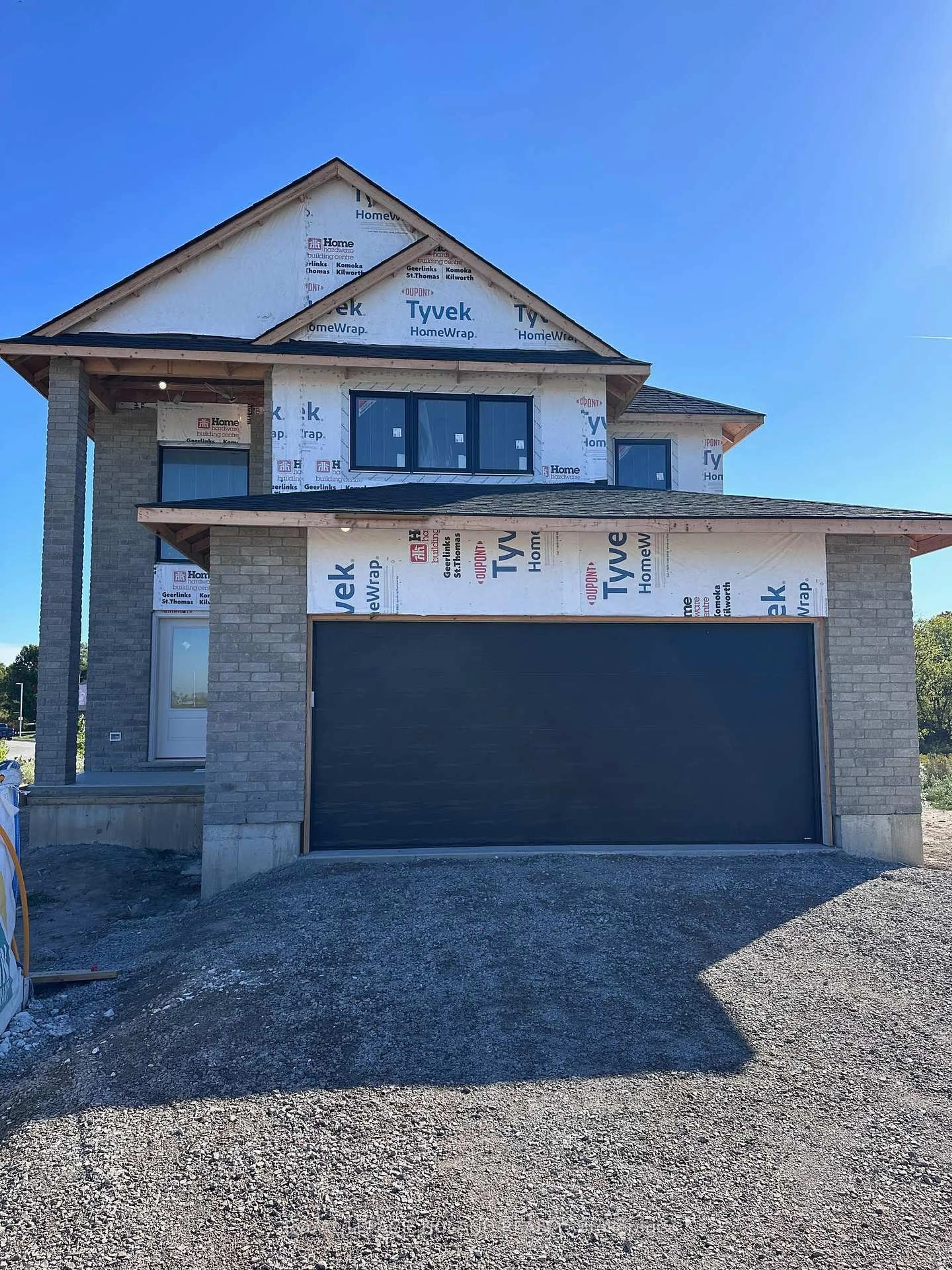 Home with brick exterior material, street for 116 ASPEN Pkwy, Aylmer Ontario N5H 3H7
