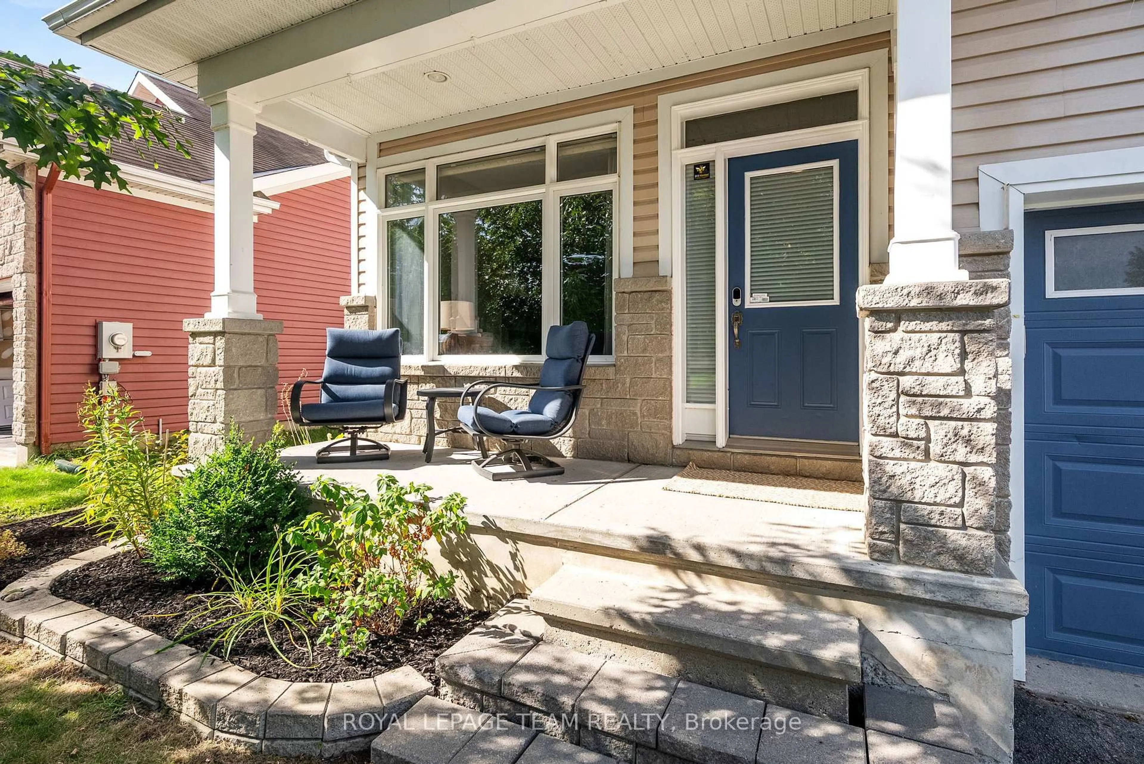 Patio, street for 165 Bonnyley Cres, North Grenville Ontario K0G 1J0