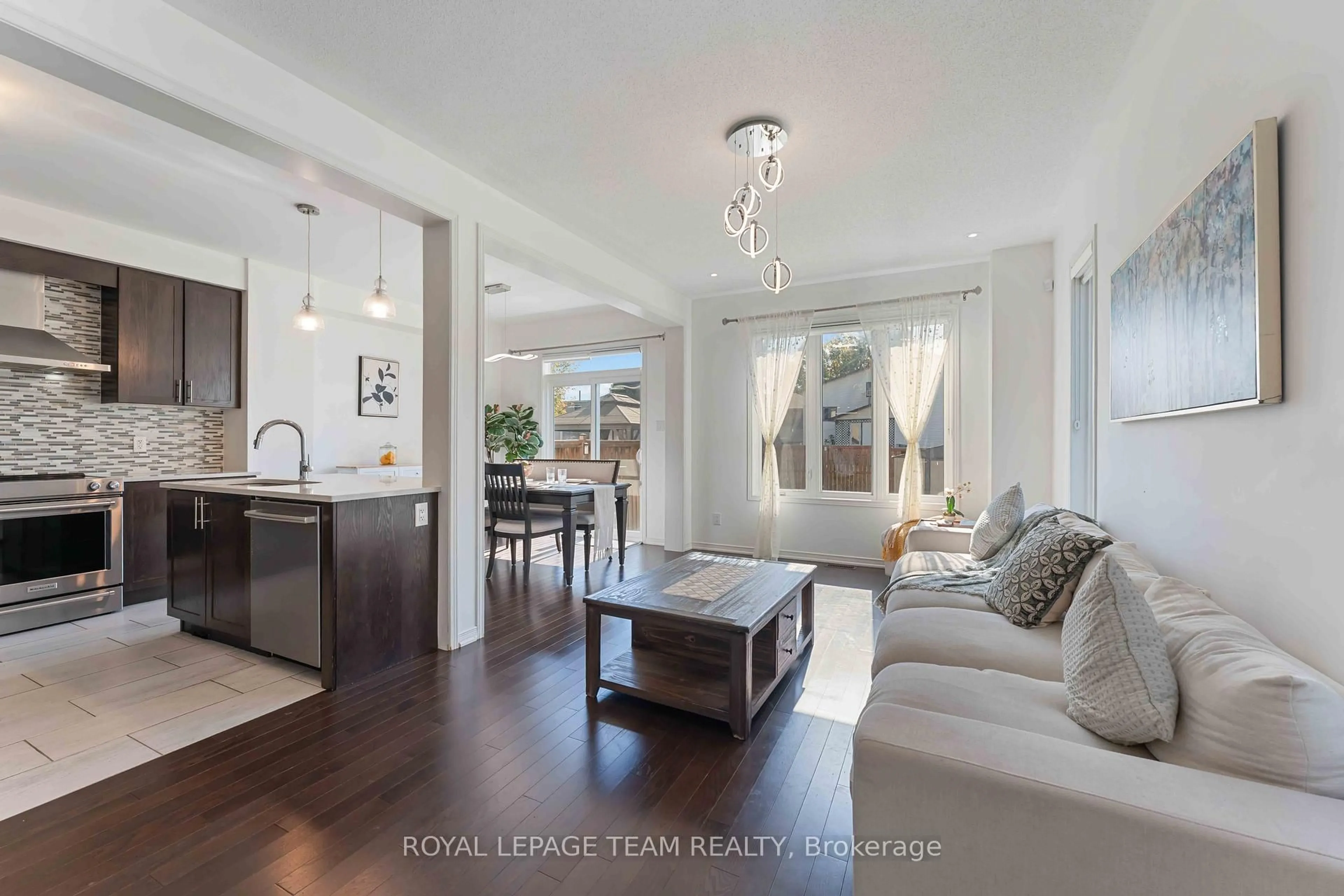 Living room with furniture, unknown for 359 Melodie St, Ottawa Ontario K1W 0L8