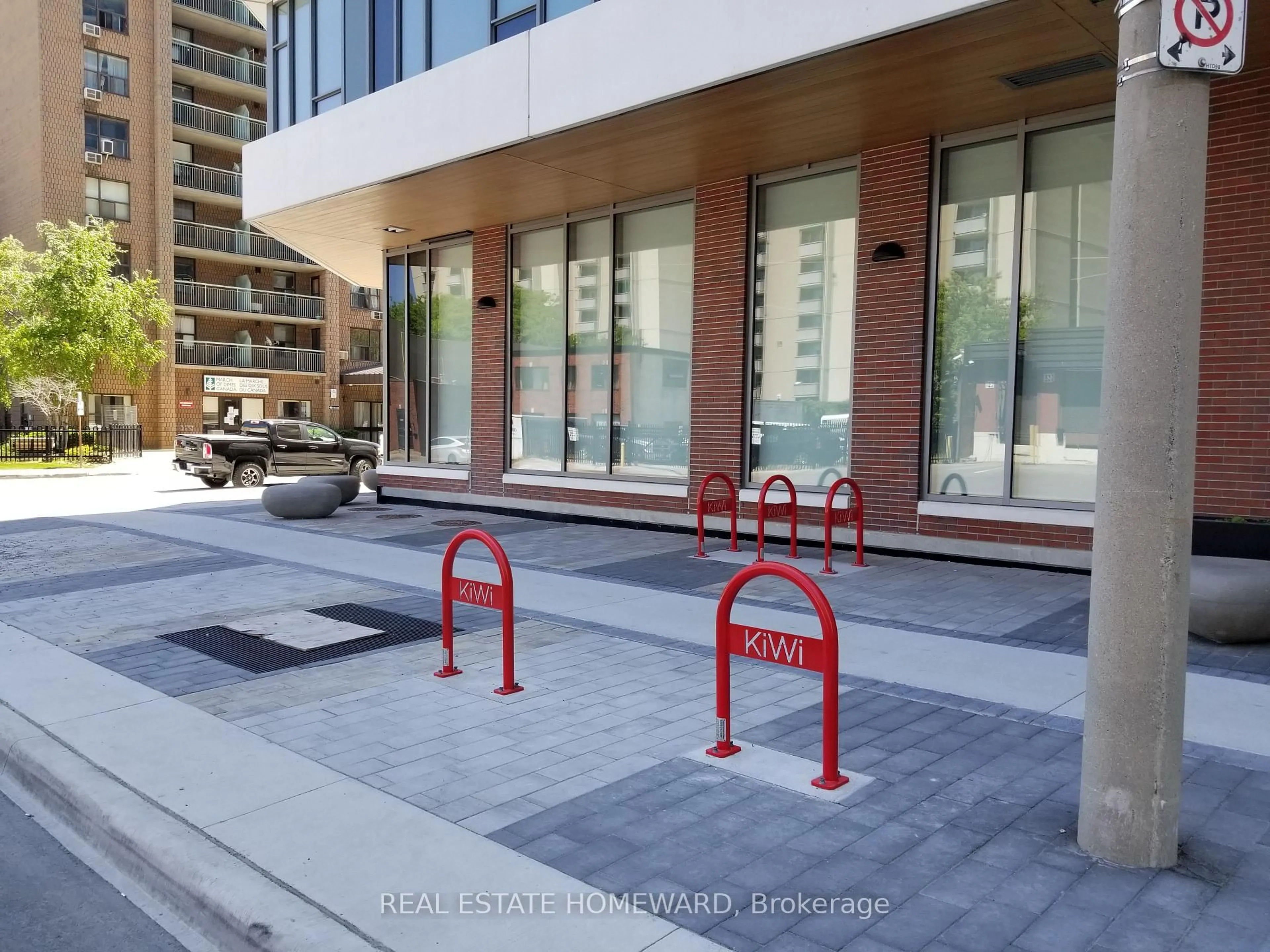 Patio, street for 212 King William St #923, Hamilton Ontario L8R 3P2