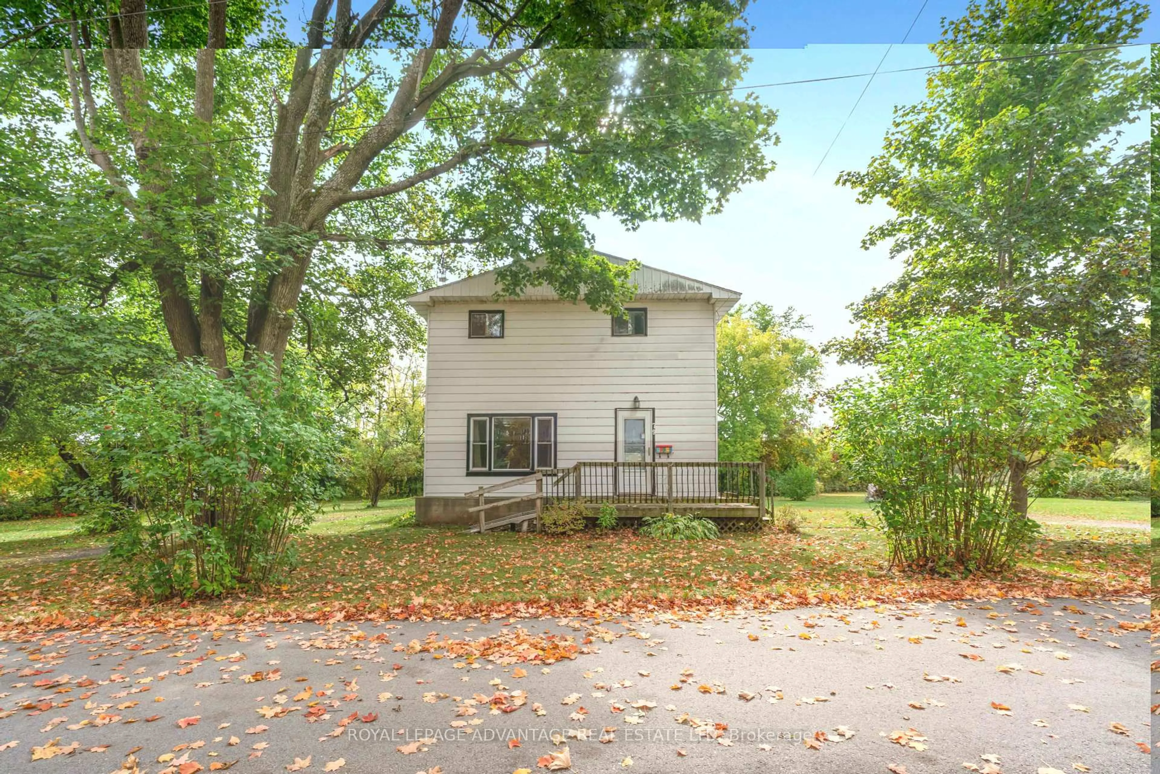 Unknown for 79 Broadview Ave, Smiths Falls Ontario K7A 4L3