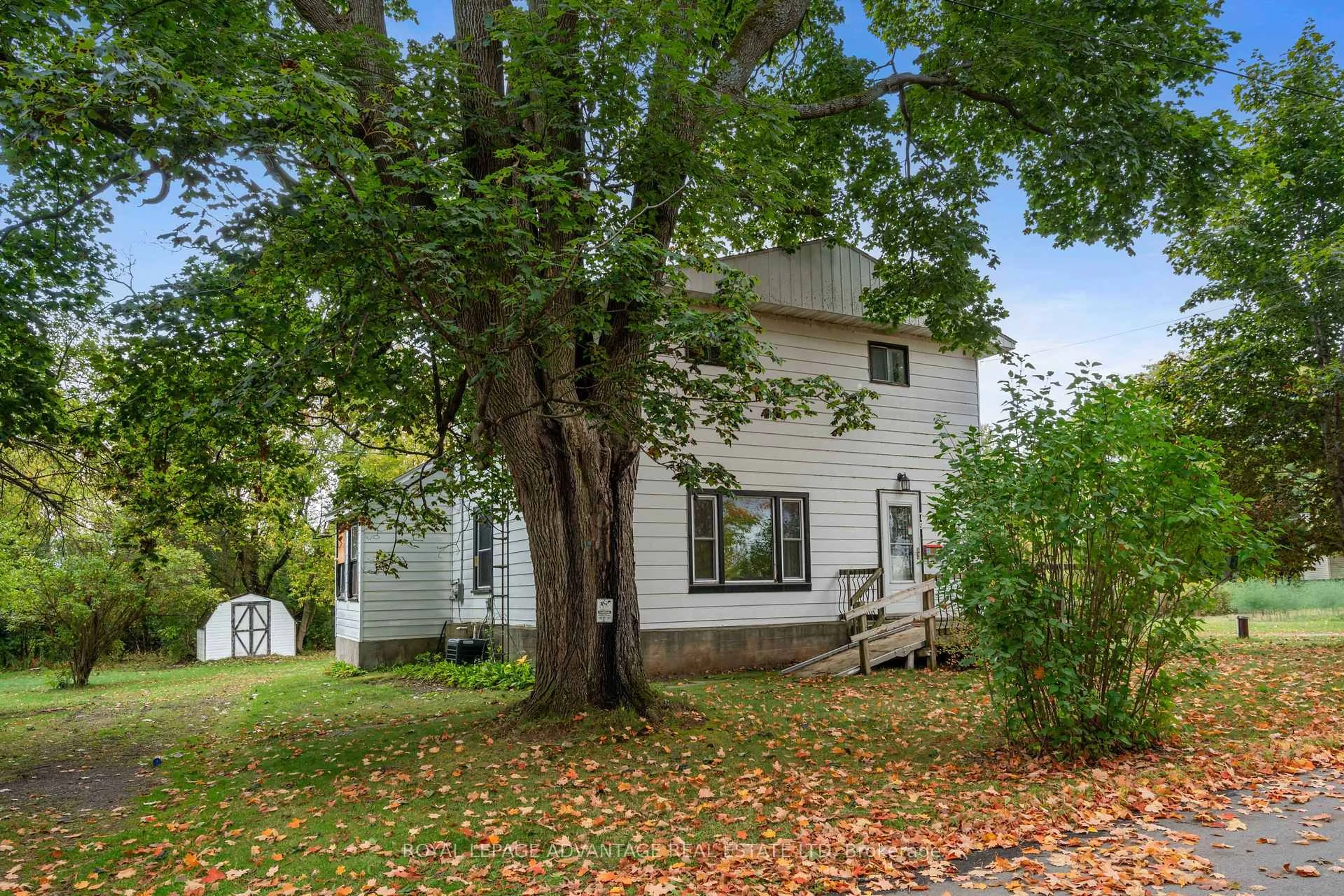 Unknown for 79 Broadview Ave, Smiths Falls Ontario K7A 4L3