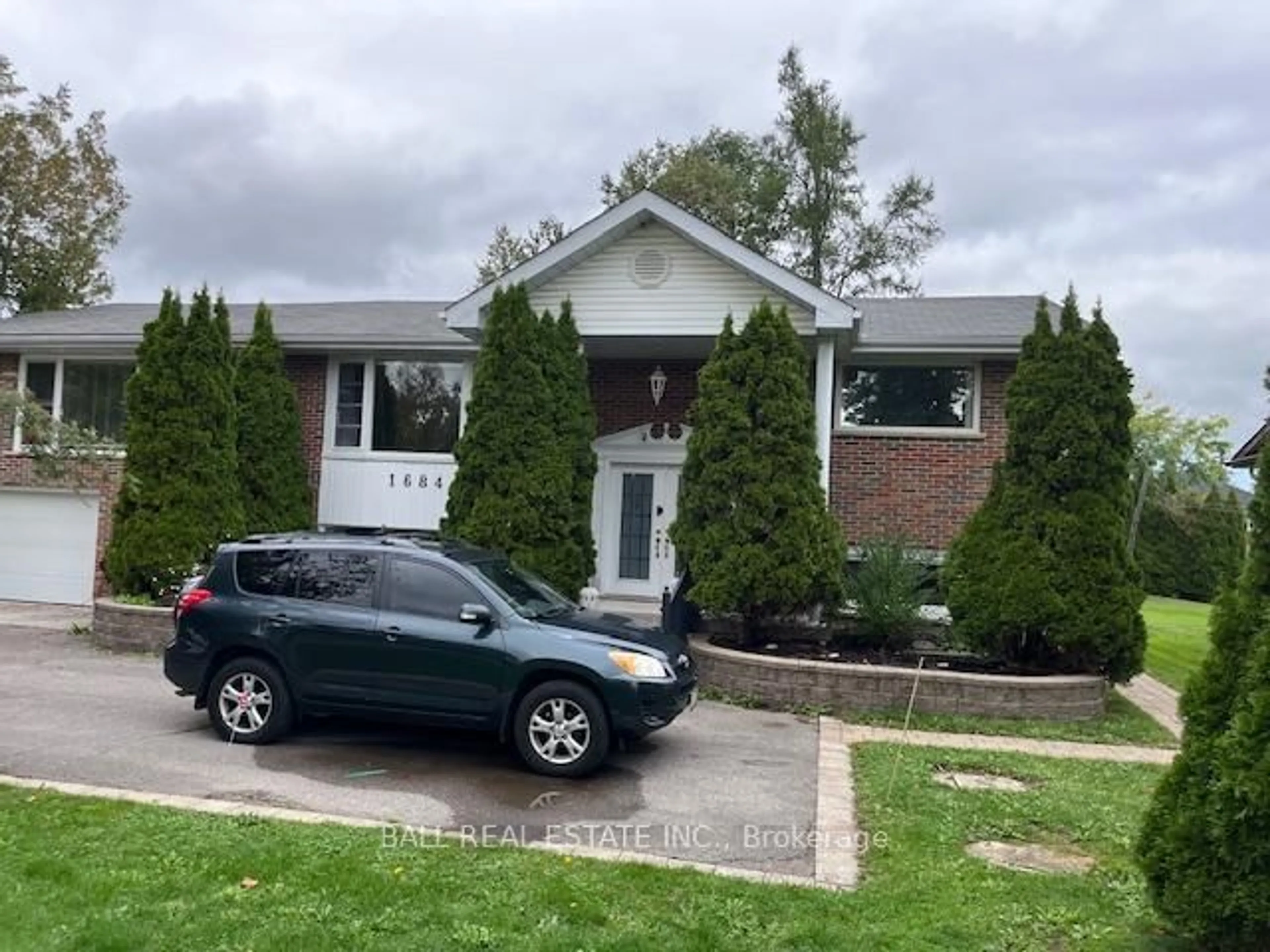 Home with brick exterior material, street for 1684 Sherbrooke St, Peterborough Ontario K9J 6X4