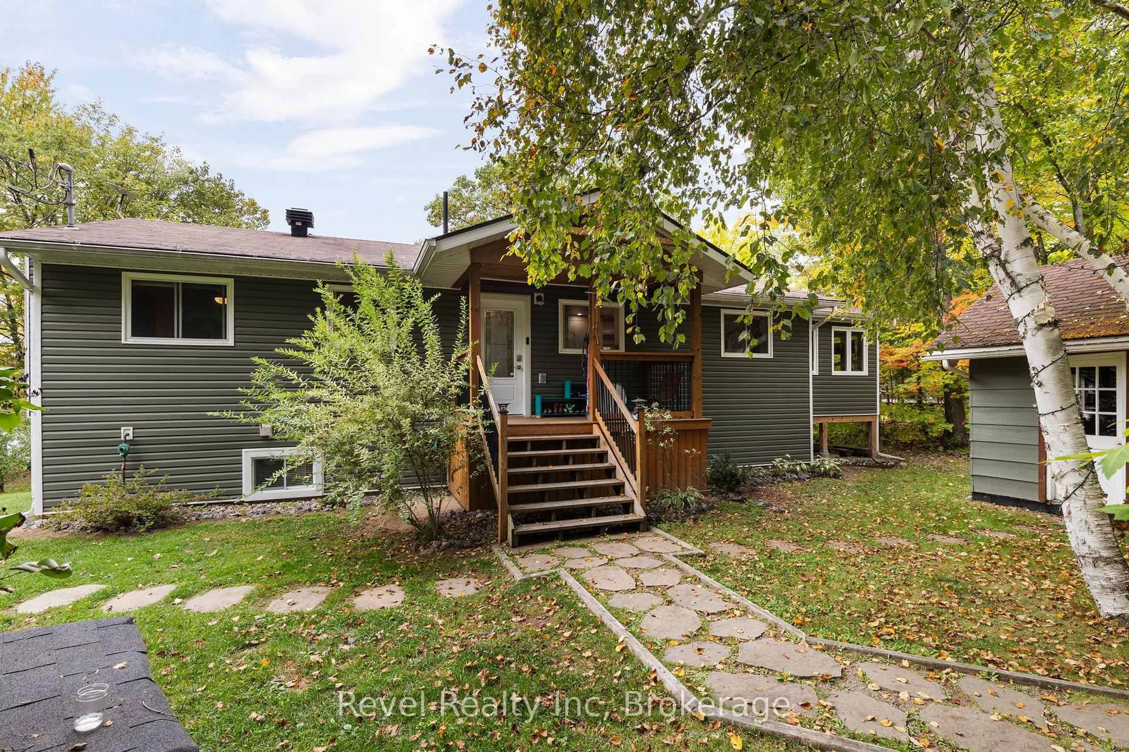 A pic from outside/outdoor area/front of a property/back of a property/a pic from drone, street for 210 Burnett's Rd, McKellar Ontario P2A 0B5