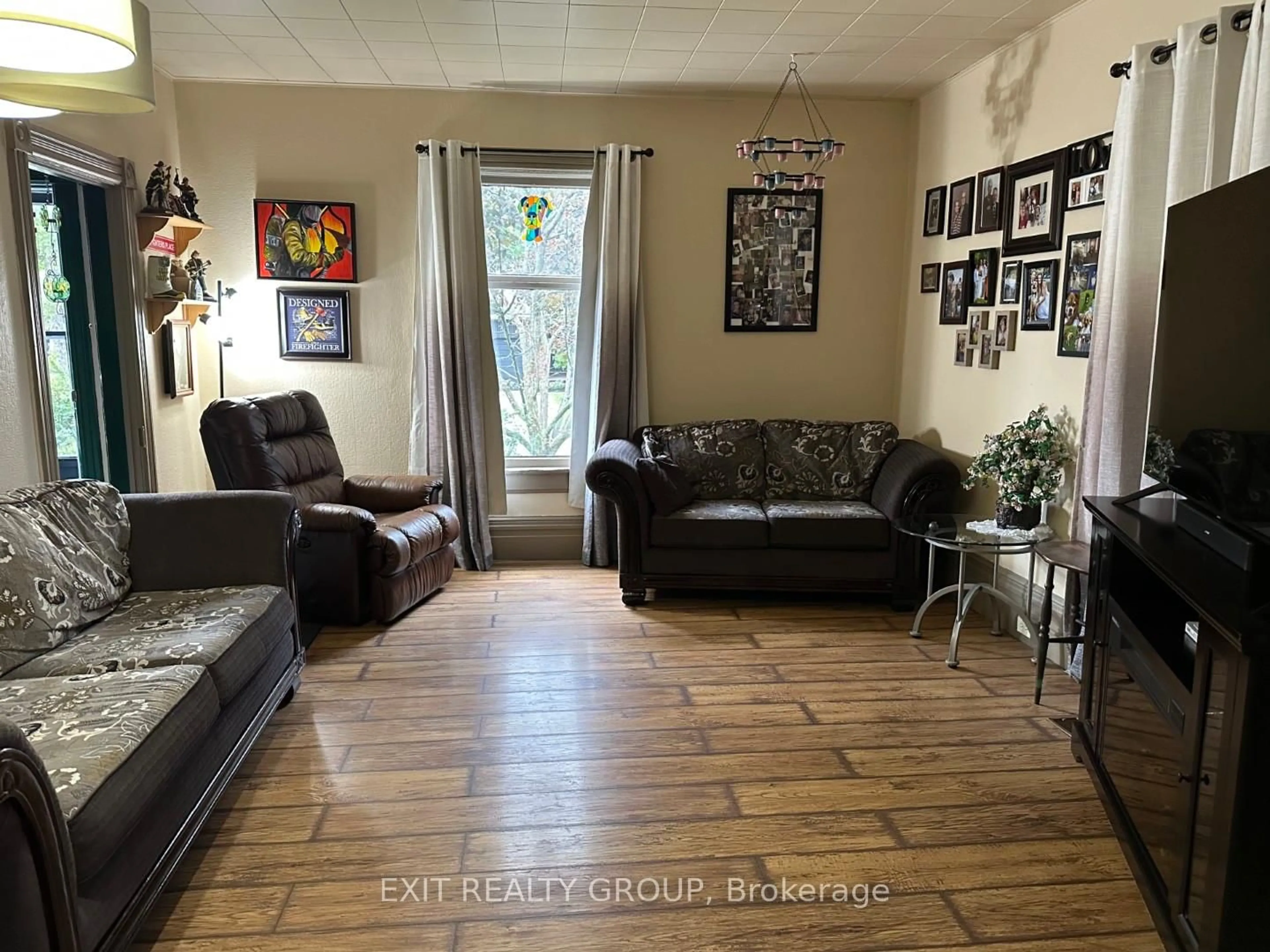 A pic of a room for 169 Green St, Deseronto Ontario K9A 3W5