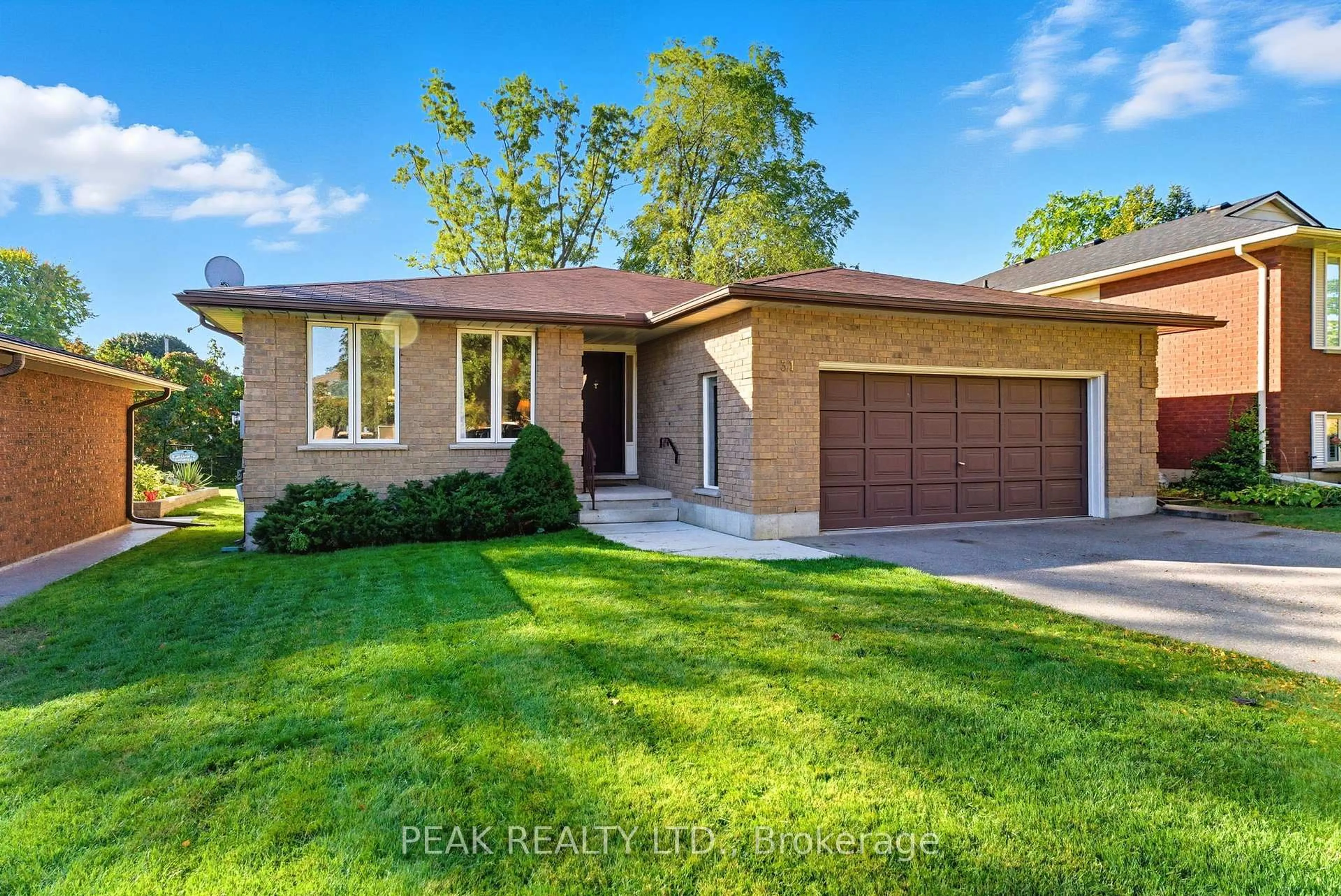 Home with brick exterior material, street for 31 Belaire Rd, Brantford Ontario N3R 6Z3