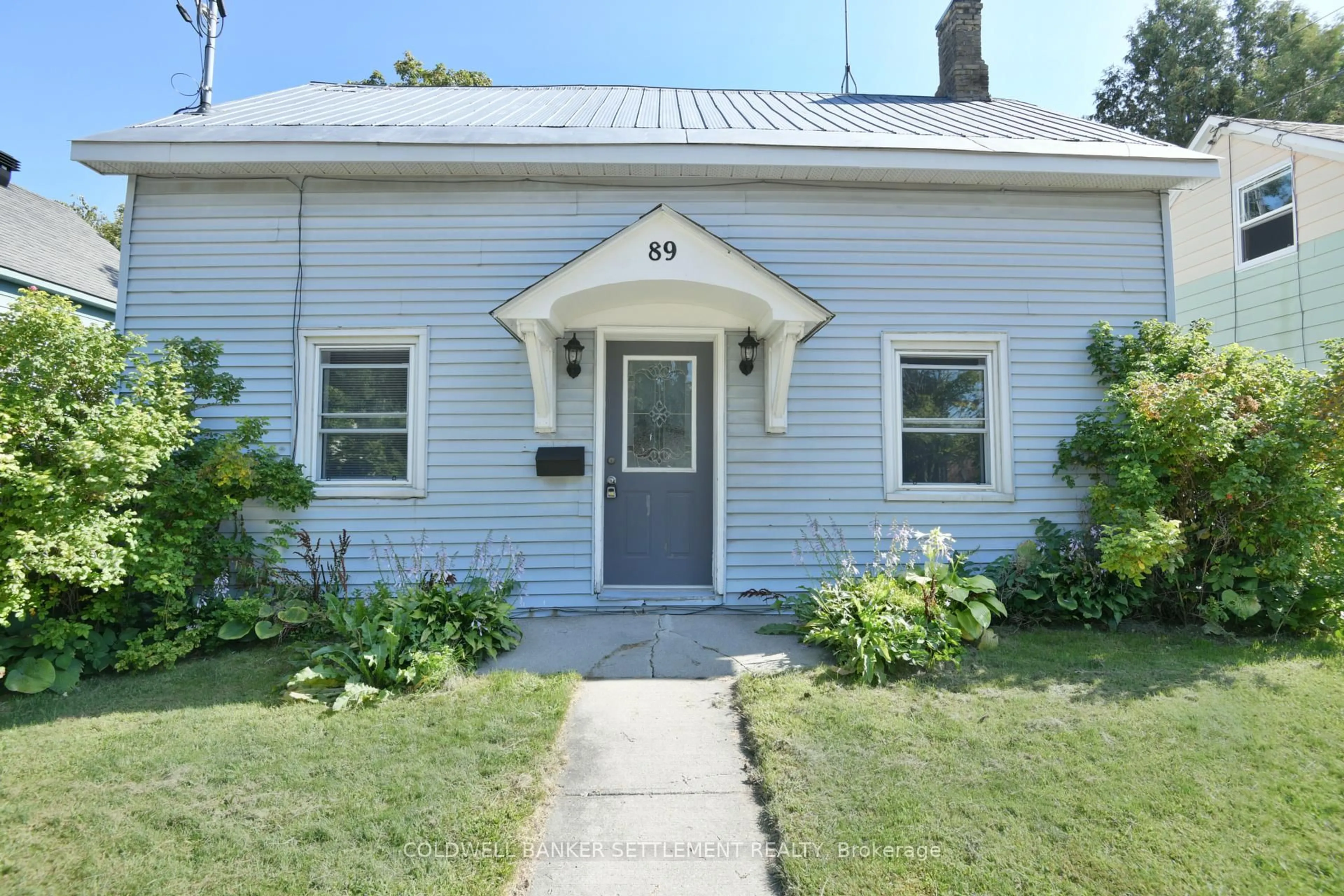 Home with vinyl exterior material, street for 89 Drummond St, Perth Ontario K7H 1G7