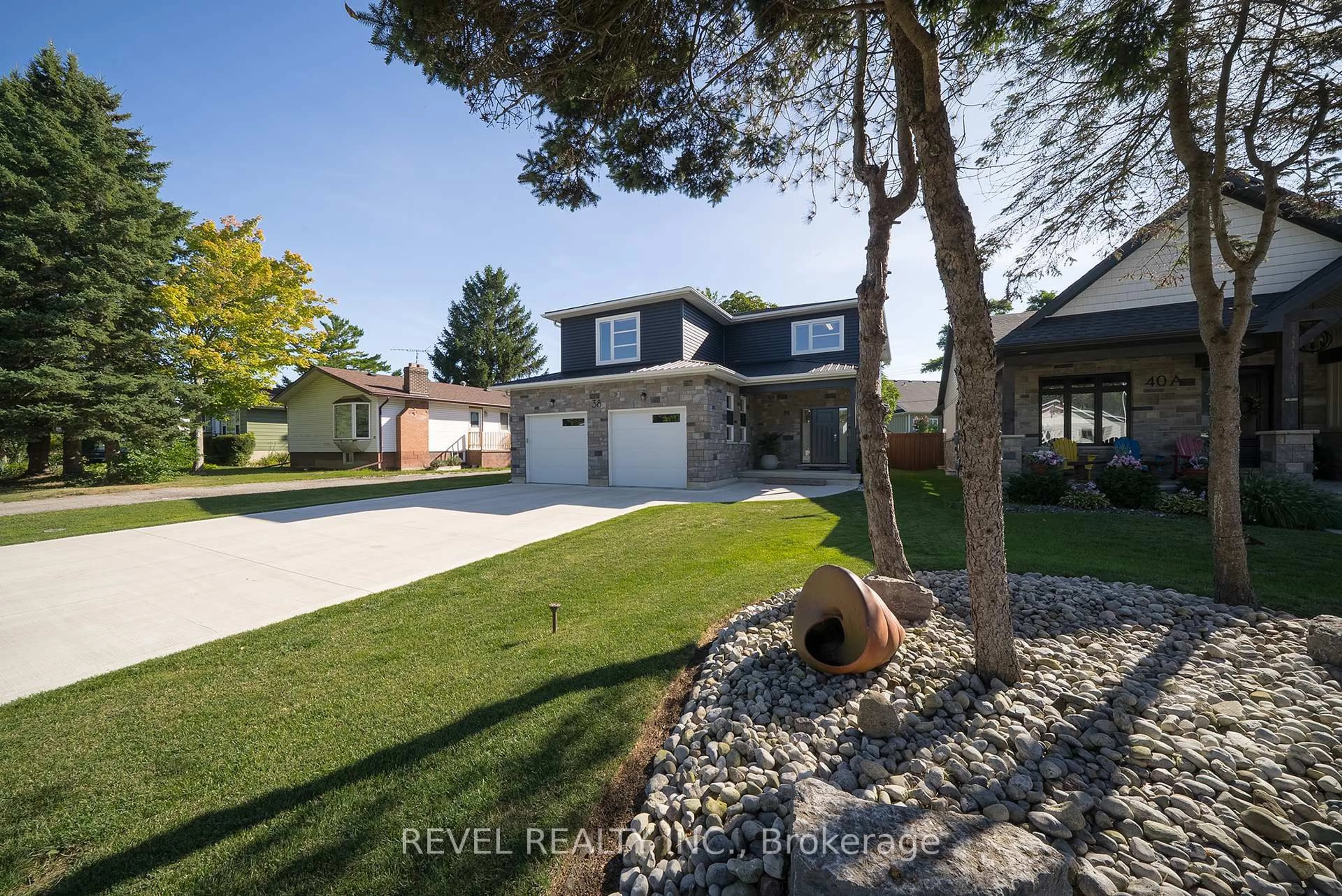 Home with brick exterior material, street for 38 Lakeview Ave, Norfolk Ontario N0A 1N8