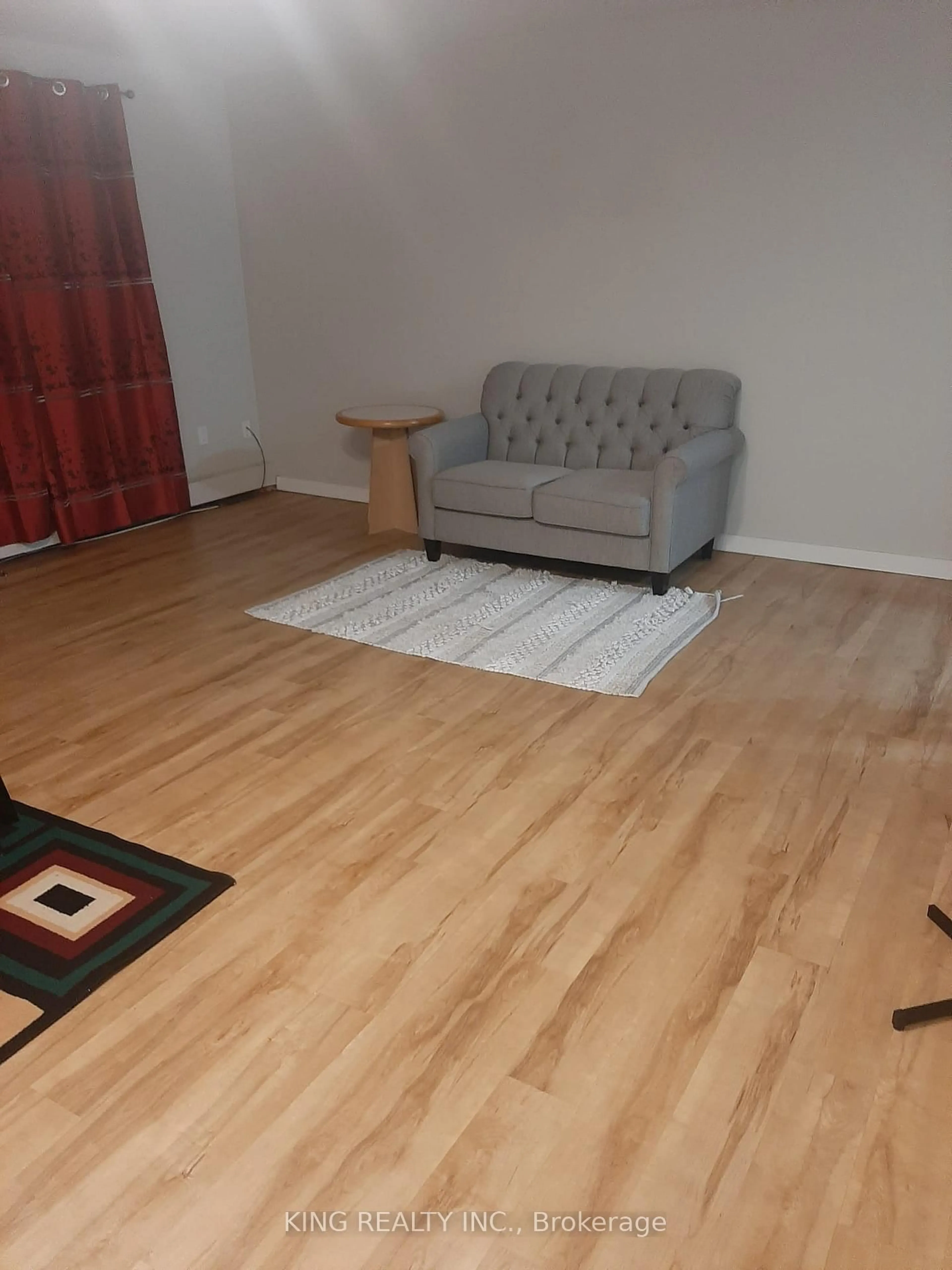 A pic of a room for 563 MORNINGTON Ave #302, London East Ontario N5Y 4T8