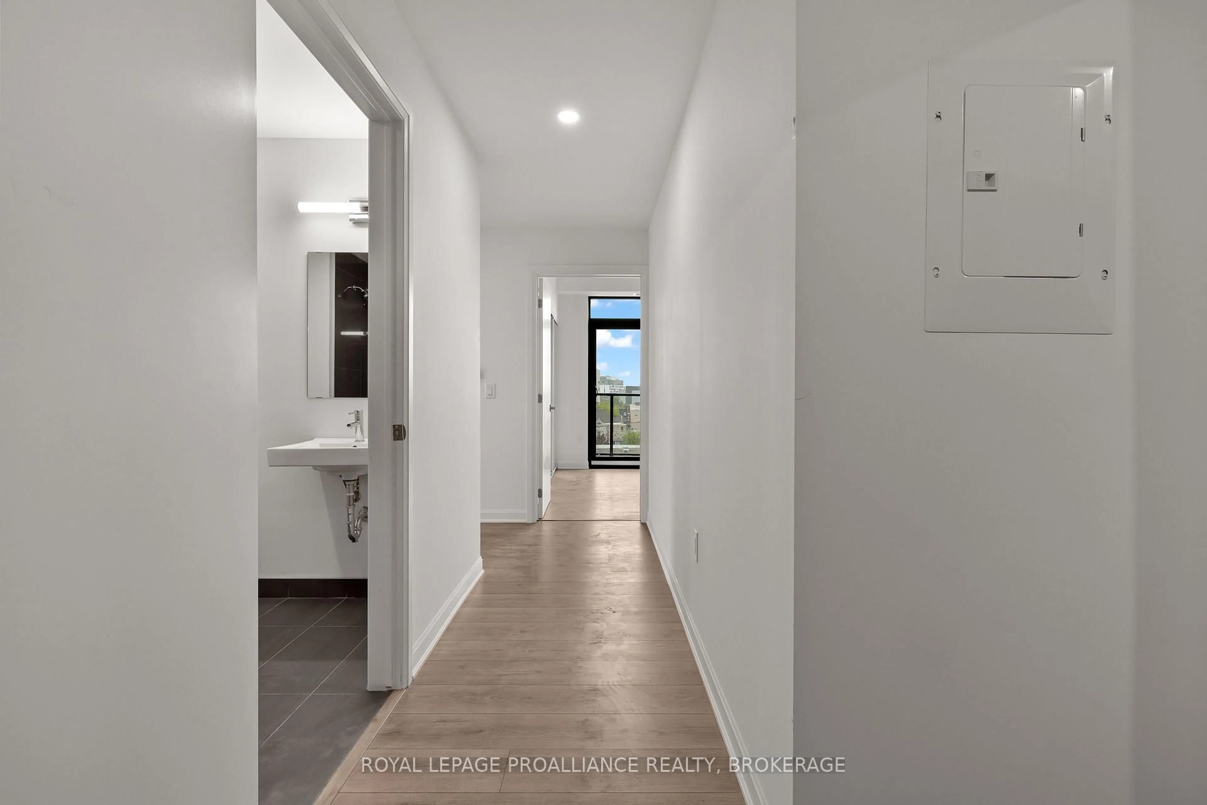 Indoor entryway for 223 Princess St #905, Kingston Ontario K7L 1B3