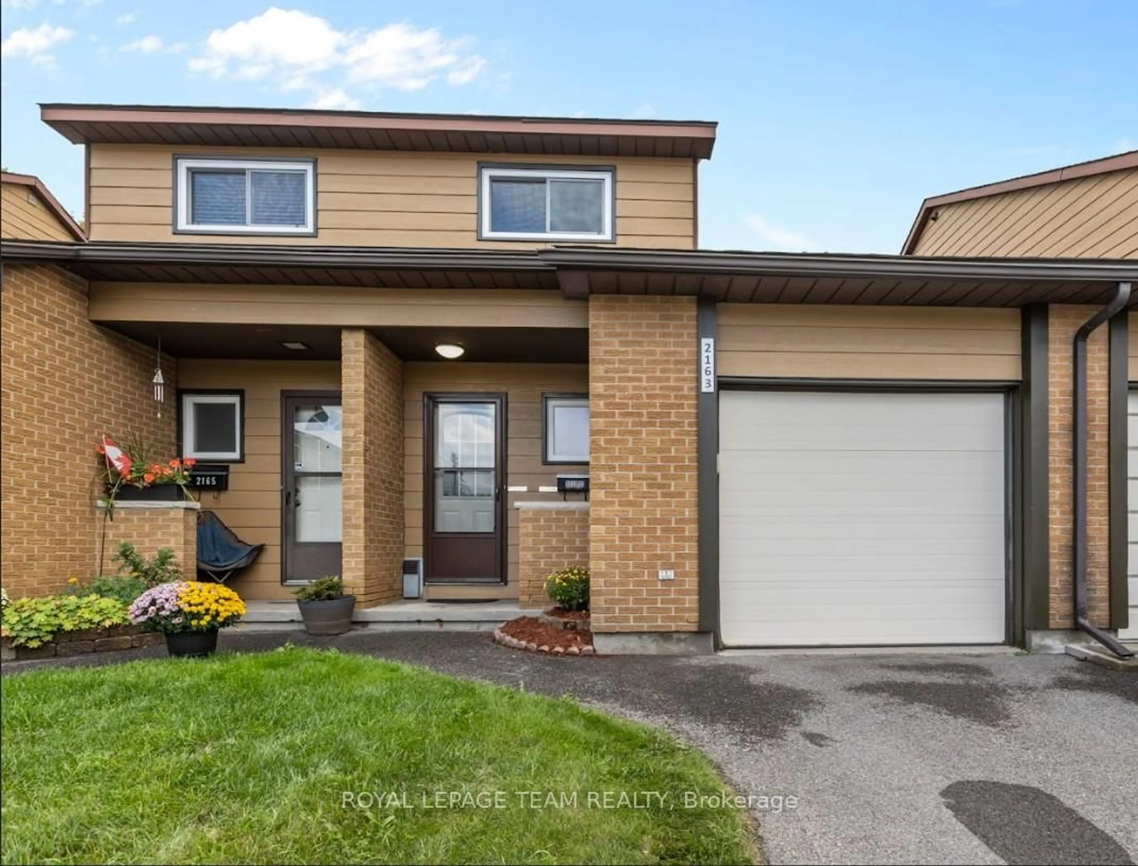 Home with brick exterior material, street for 2163 Orient Park Dr, Ottawa Ontario K1B 4W1
