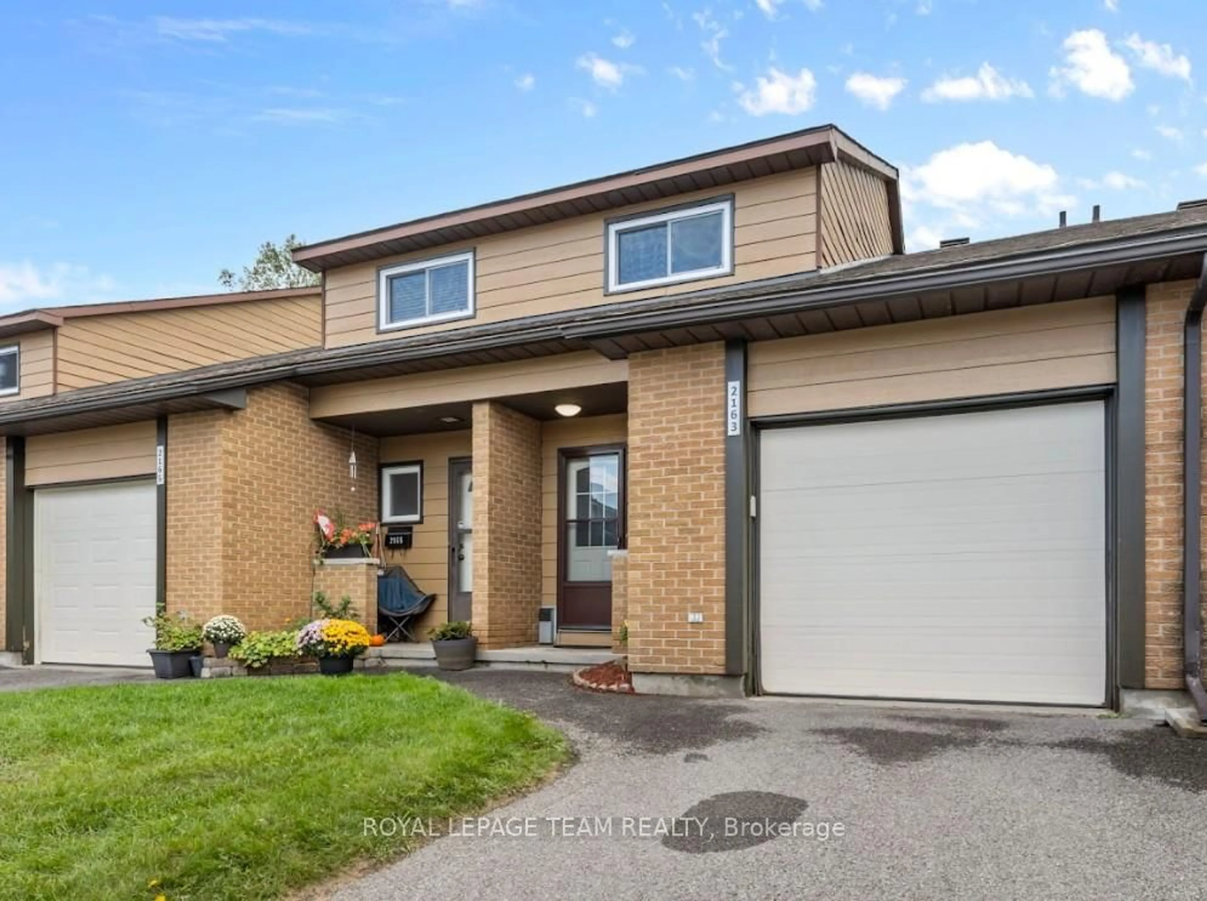 Home with brick exterior material, street for 2163 Orient Park Dr, Ottawa Ontario K1B 4W1