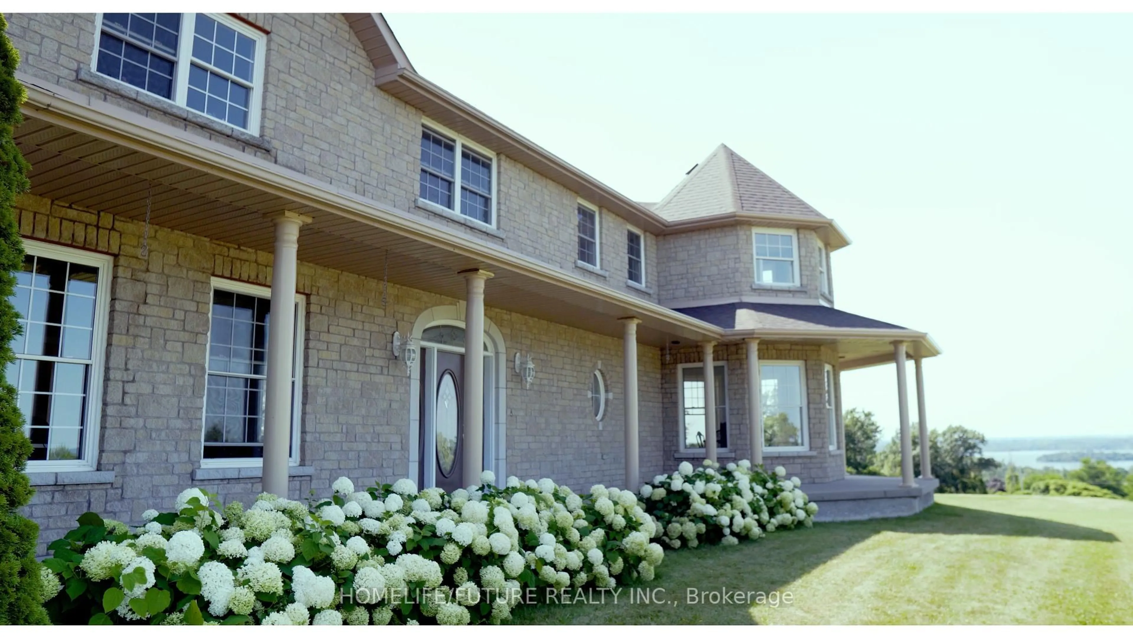 Home with vinyl exterior material, street for 9431 Stevenson Rd, Hamilton Township Ontario K0K 2E0