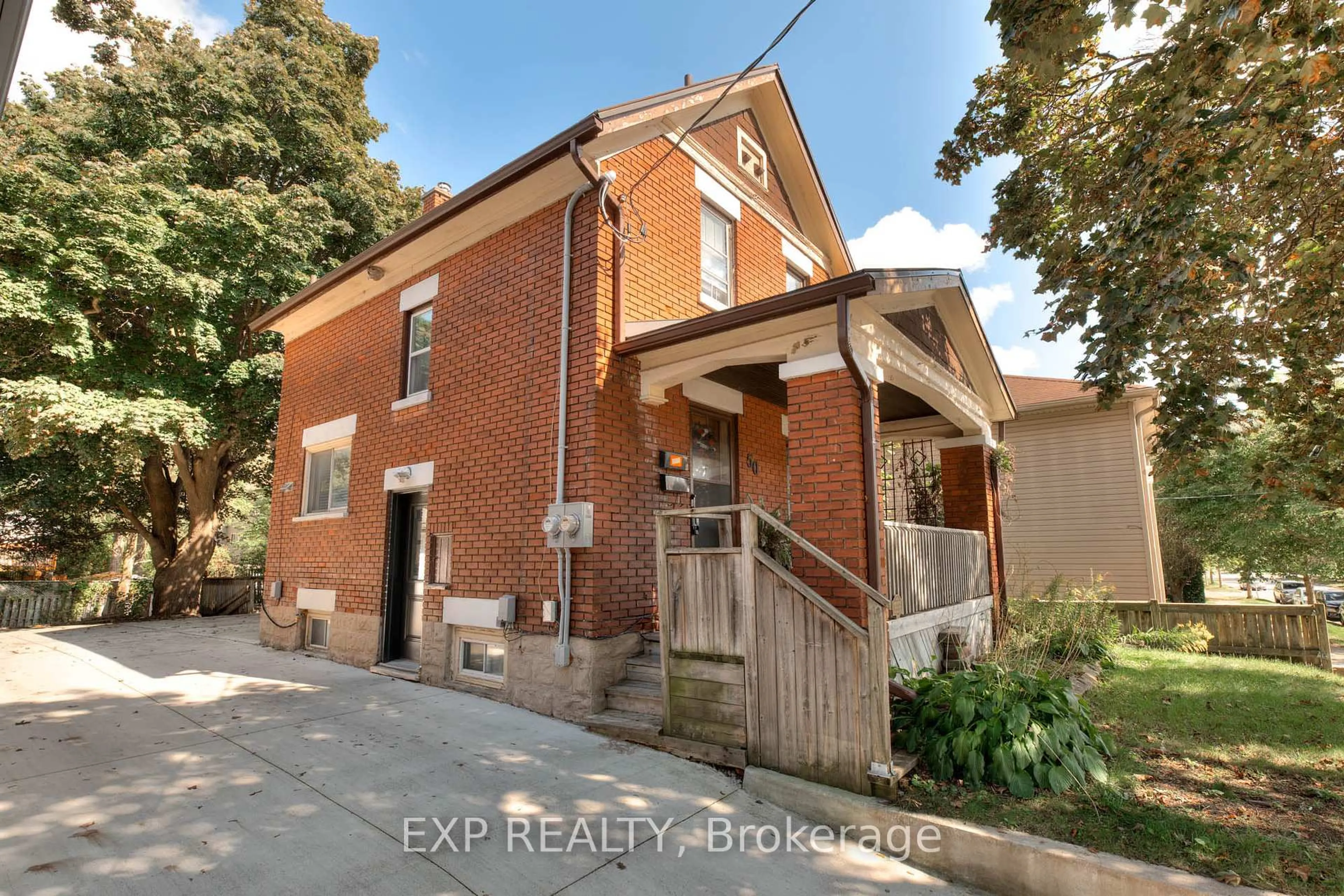 Home with brick exterior material, building for 50 Walnut St, Kitchener Ontario N2G 1P6