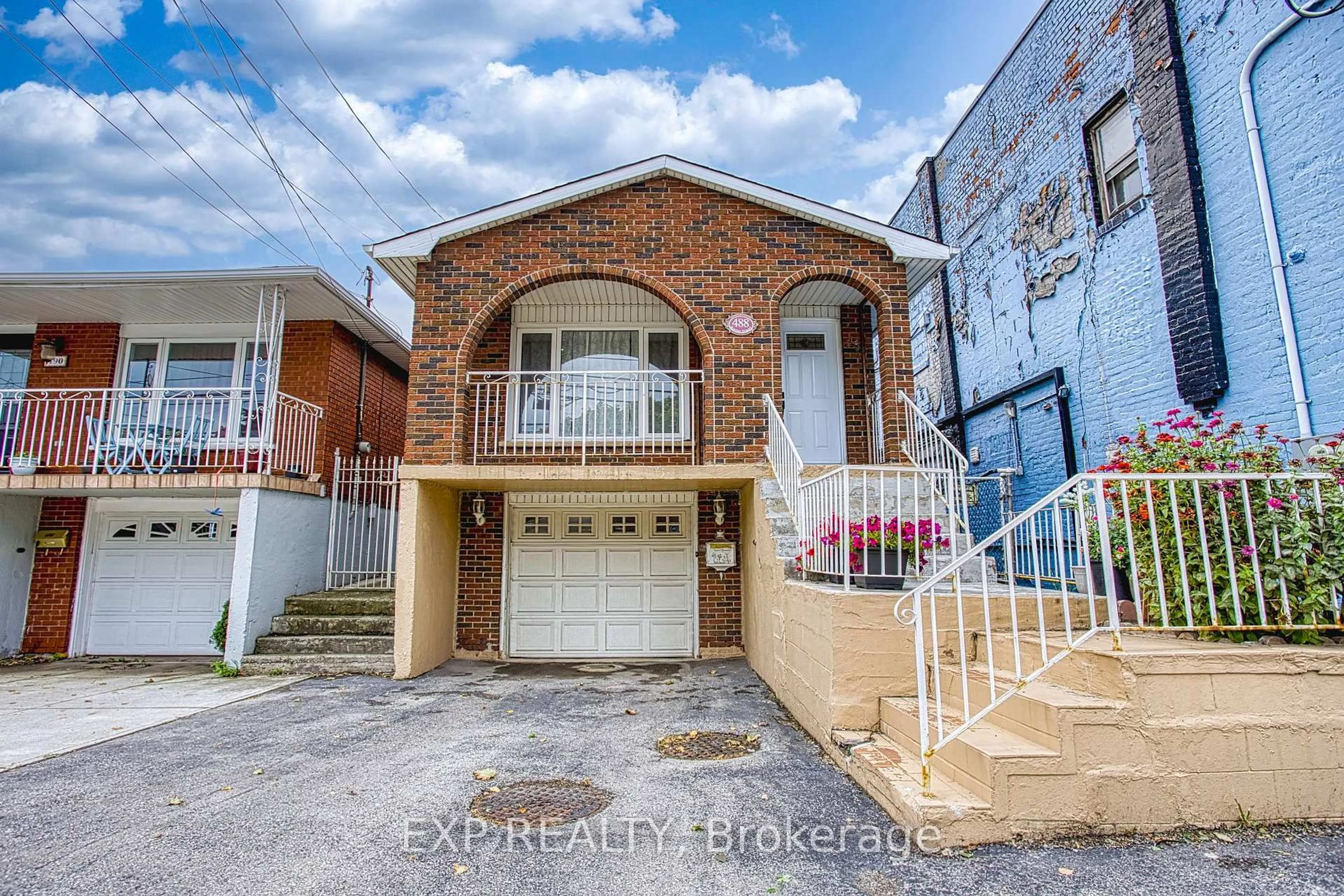 Home with brick exterior material, street for 488 Barton St, Hamilton Ontario L8L 2Y8