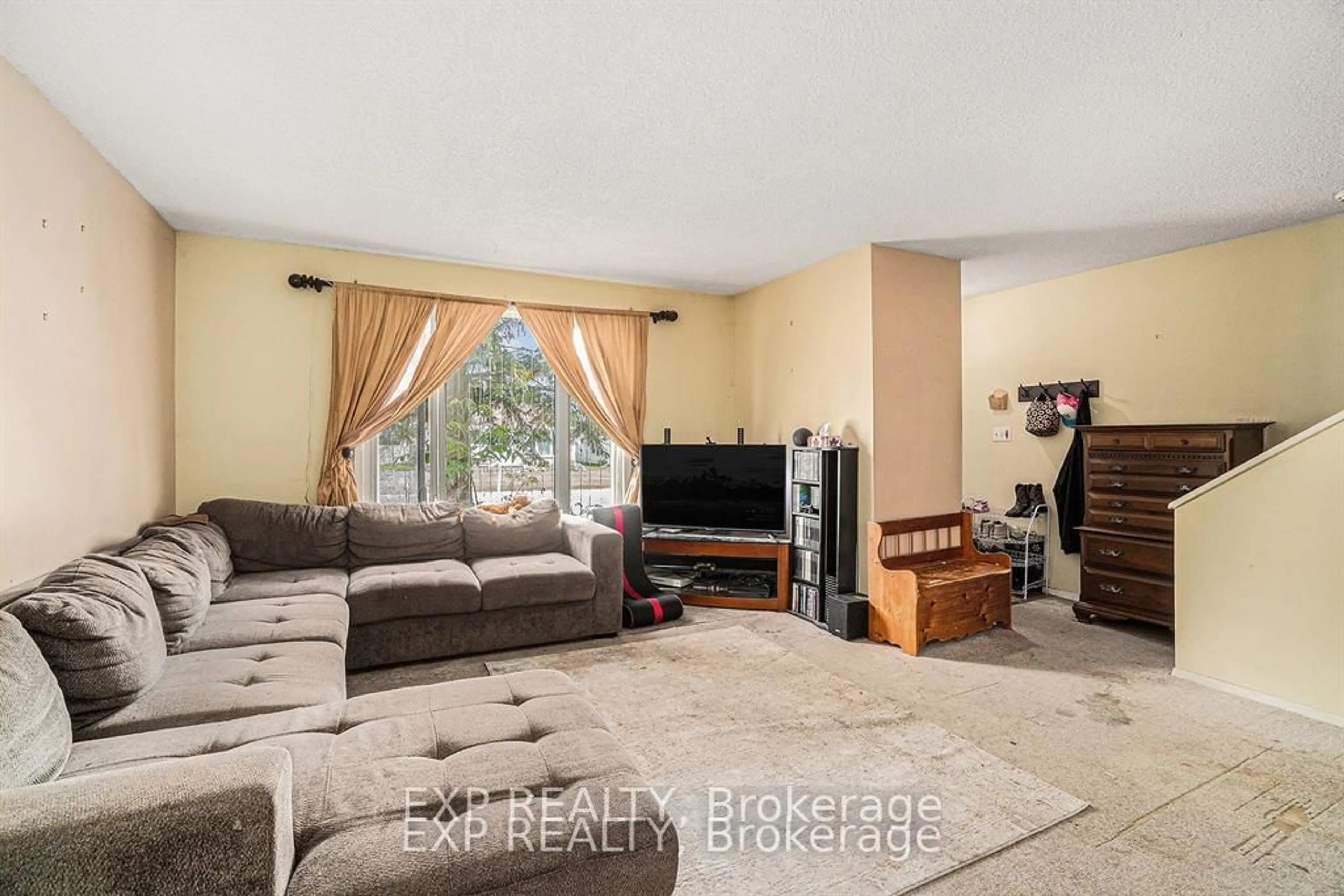 Living room with furniture, unknown for 983 MacKenzie Rd, Prescott Ontario K0G 1T0
