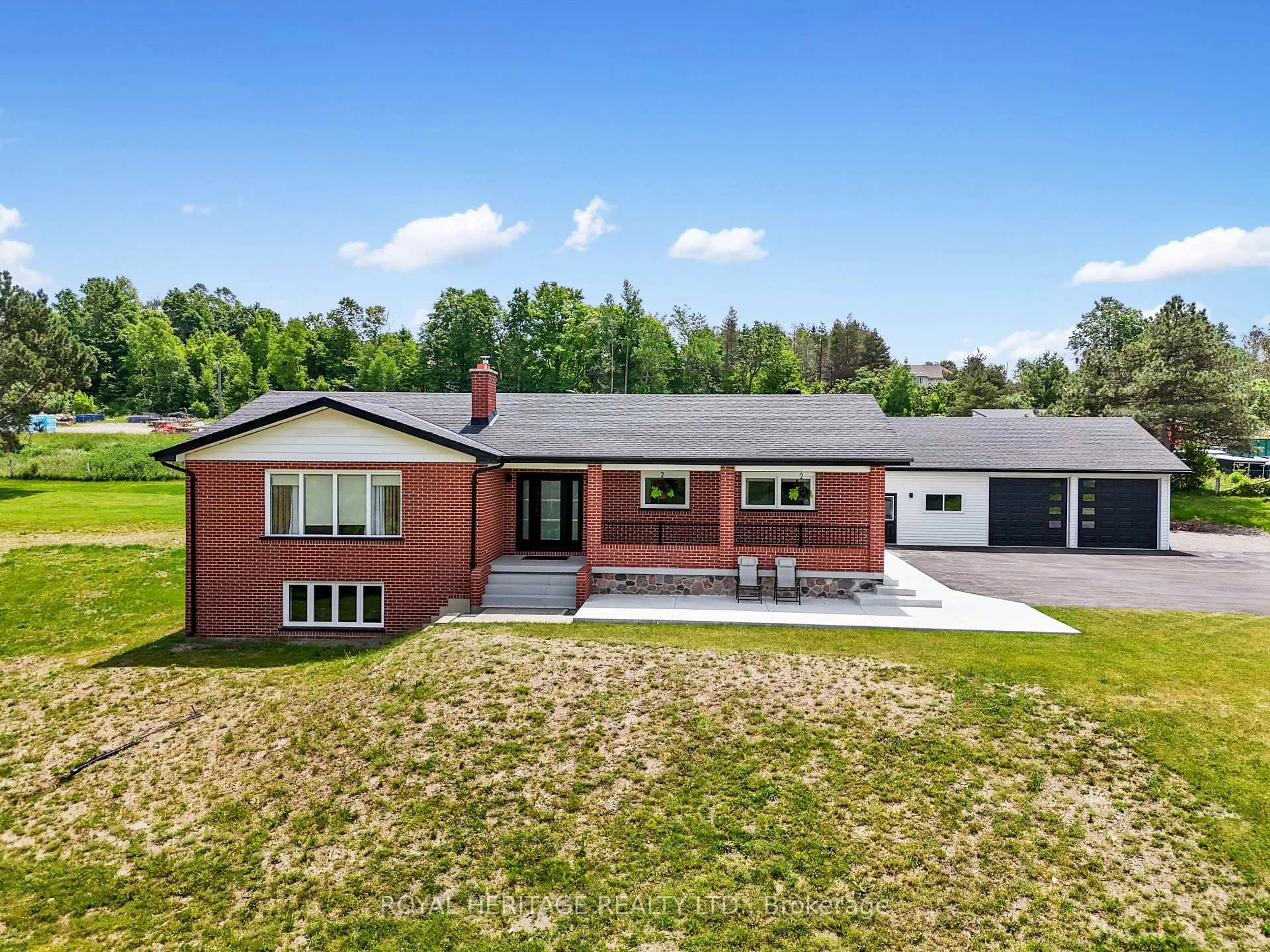 A pic from outside/outdoor area/front of a property/back of a property/a pic from drone, unknown for 8803 Dale Rd, Hamilton Township Ontario K9A 4J9