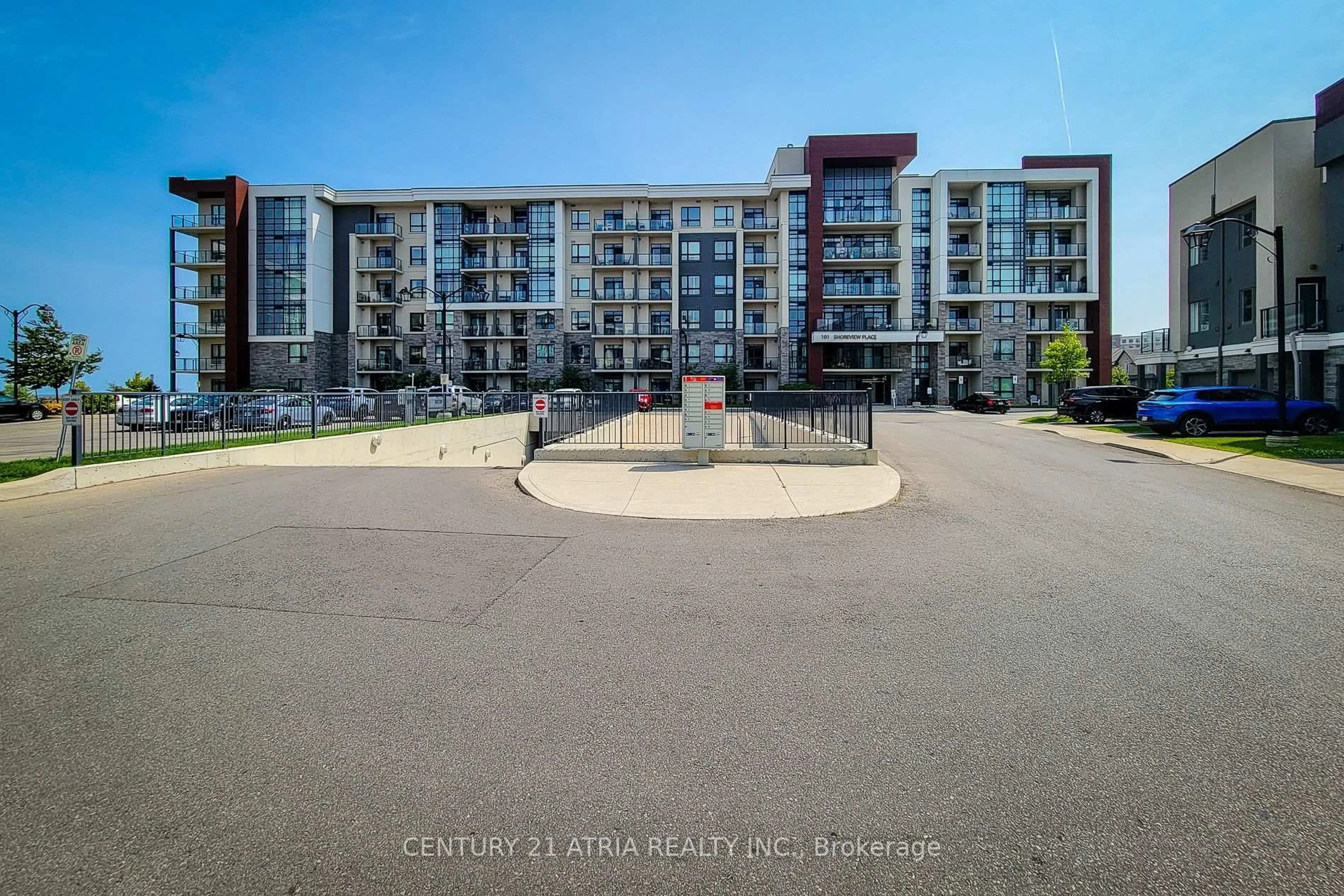 A pic from outside/outdoor area/front of a property/back of a property/a pic from drone, unknown for 101 Shoreview Pl #508, Hamilton Ontario L8E 0K2