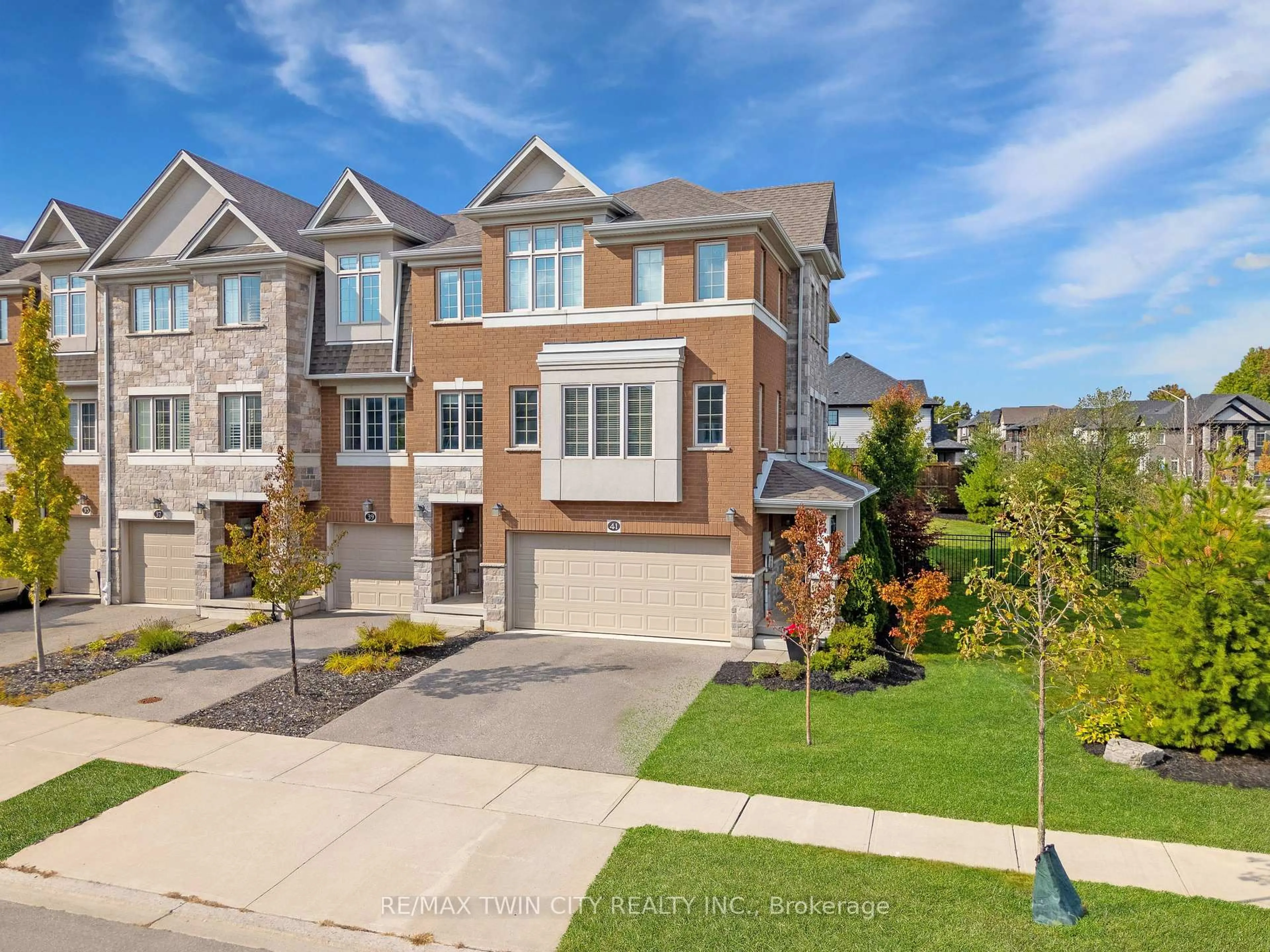 Unknown for 41 Sportsman Hill St, Kitchener Ontario N2P 0J4