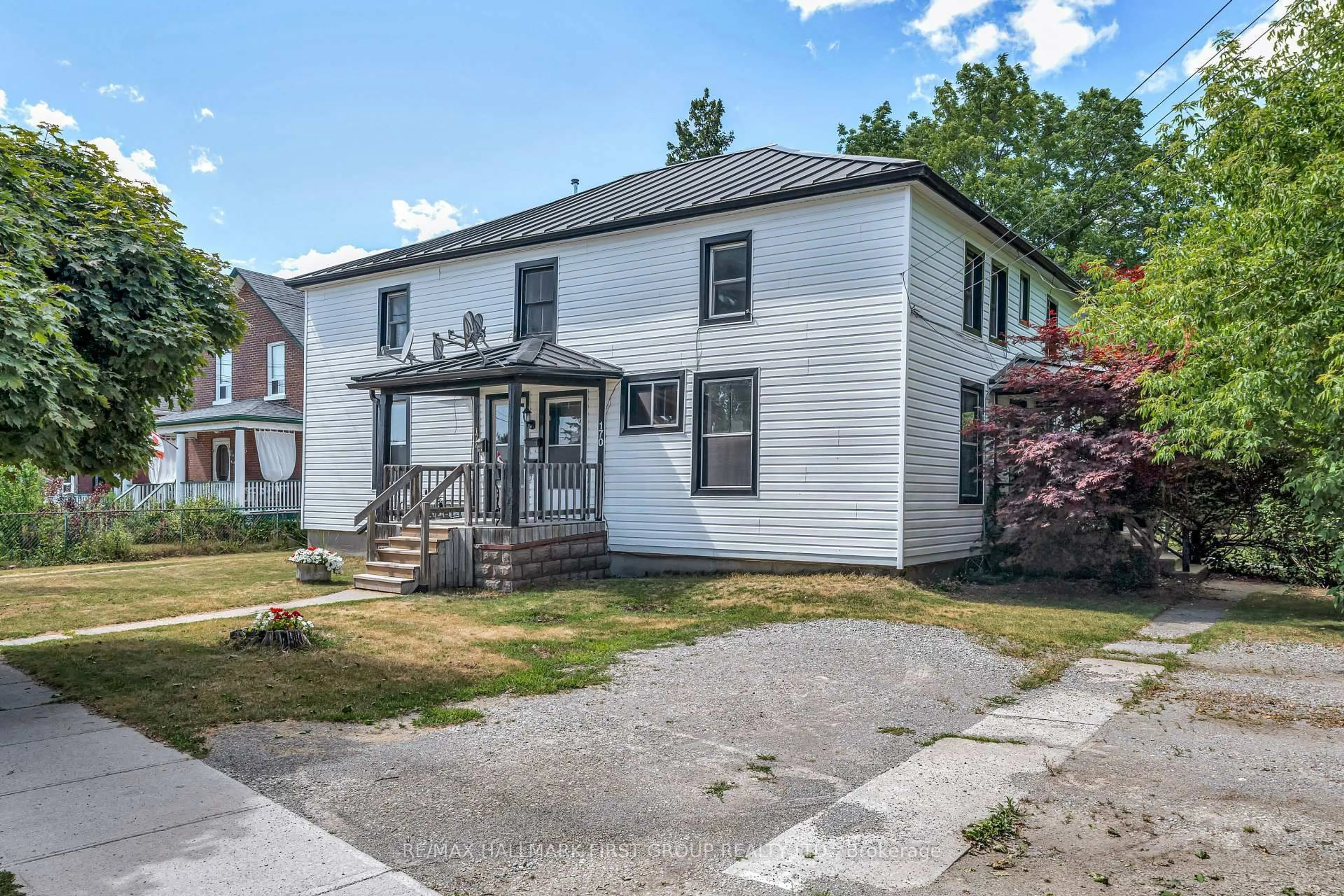 Unknown for 170-172 Blake St, Cobourg Ontario K9A 2K5