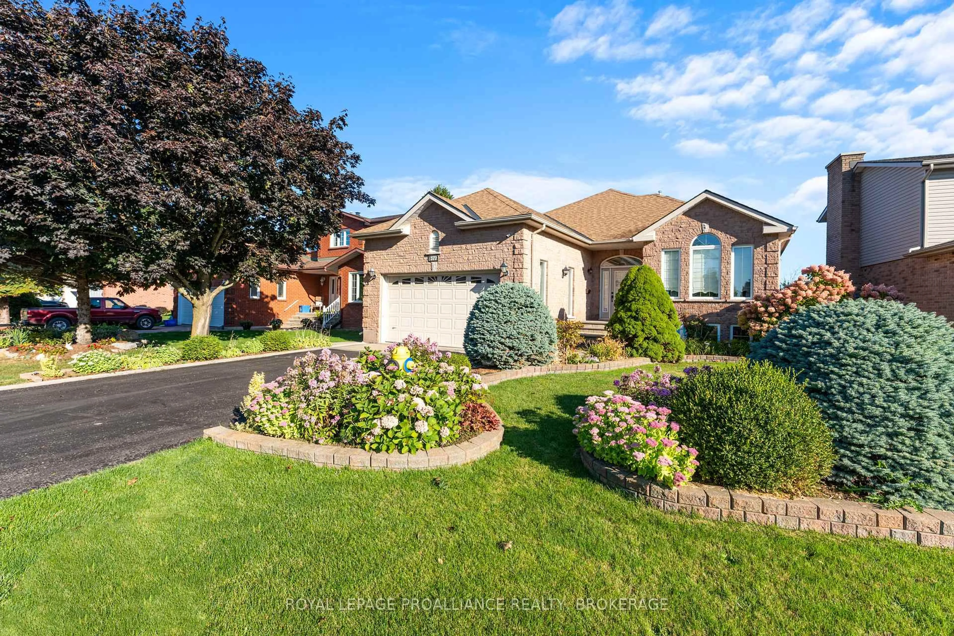 A pic from outside/outdoor area/front of a property/back of a property/a pic from drone, street for 377 Briarwood Dr, Kingston Ontario K7M 7V2