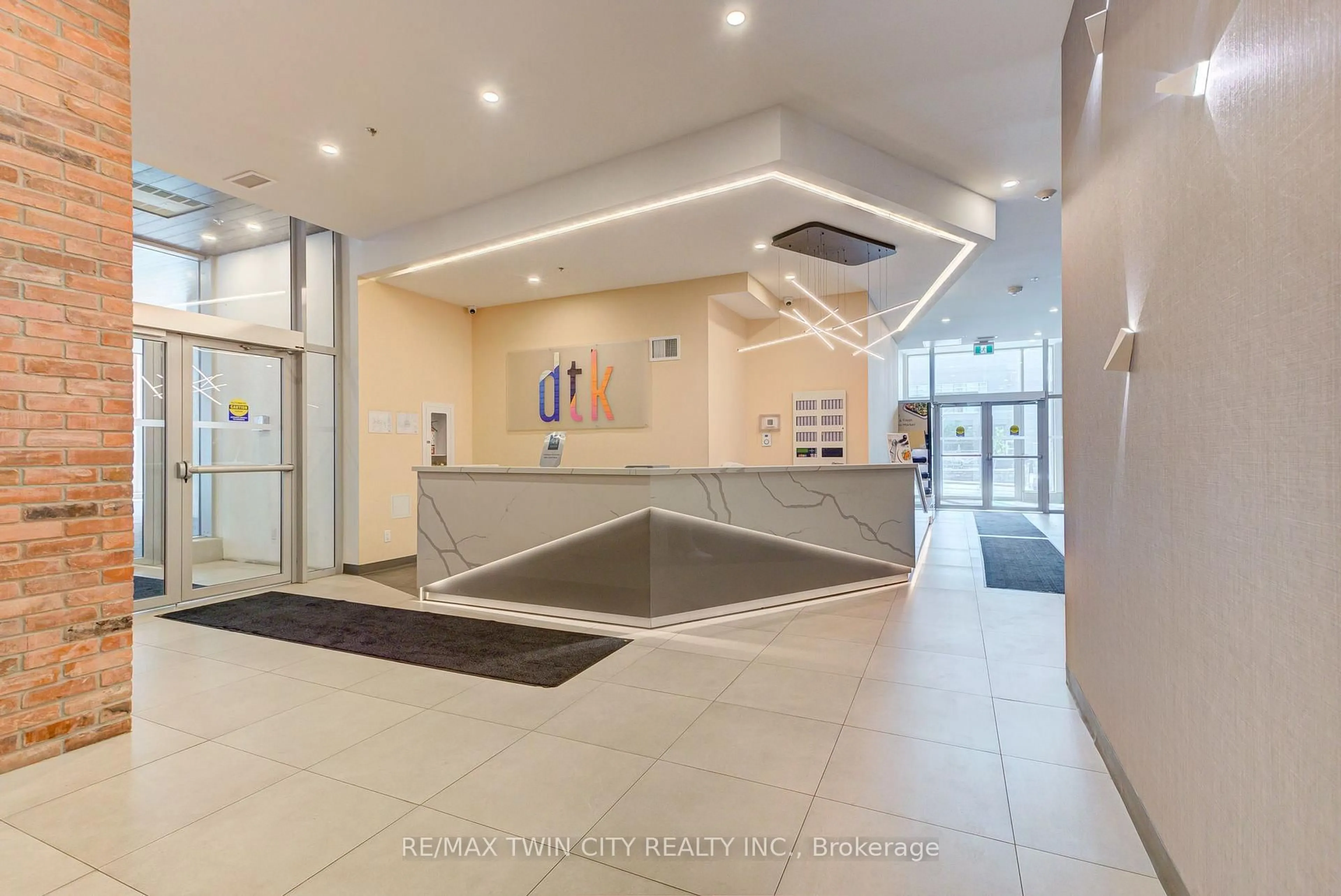 Indoor foyer for 60 Frederick St #2404, Kitchener Ontario N2H 0C7