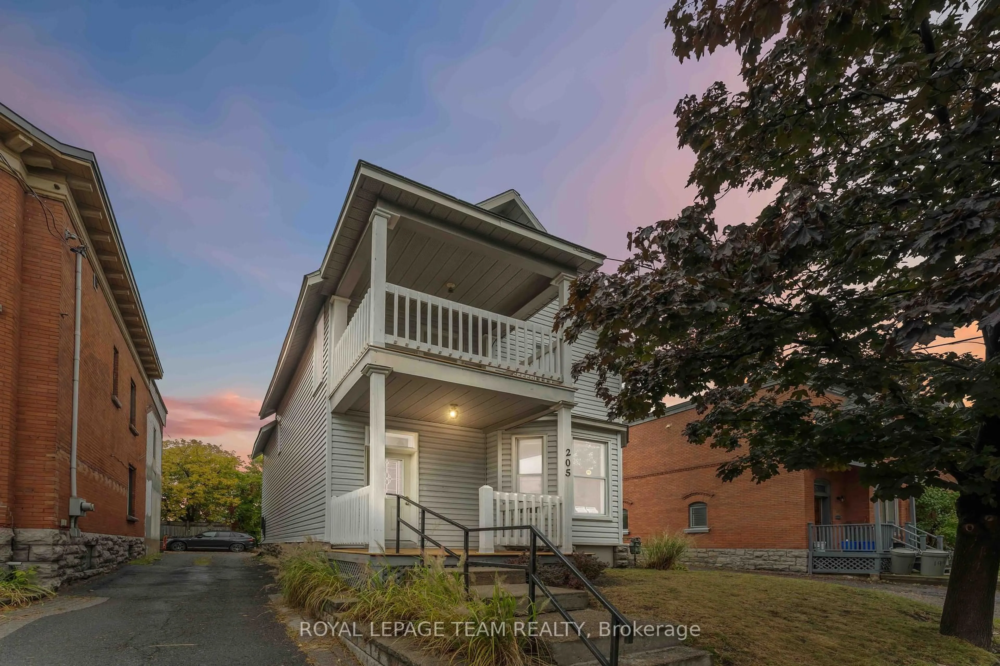 Unknown for 205 Pretoria Ave, Ottawa Ontario K1S 1X1