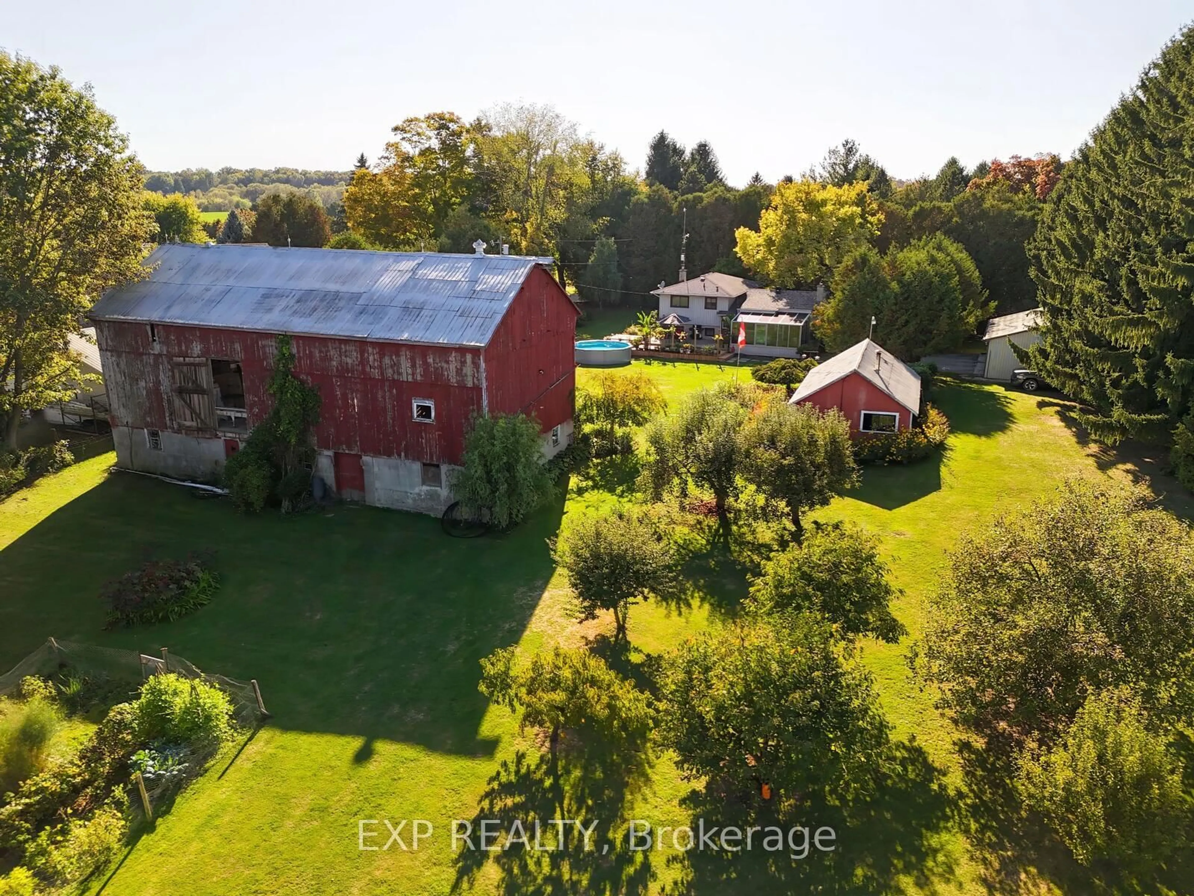 A pic from outside/outdoor area/front of a property/back of a property/a pic from drone, unknown for 5558 Cobble Hill Rd, Zorra Ontario N0M 2M0