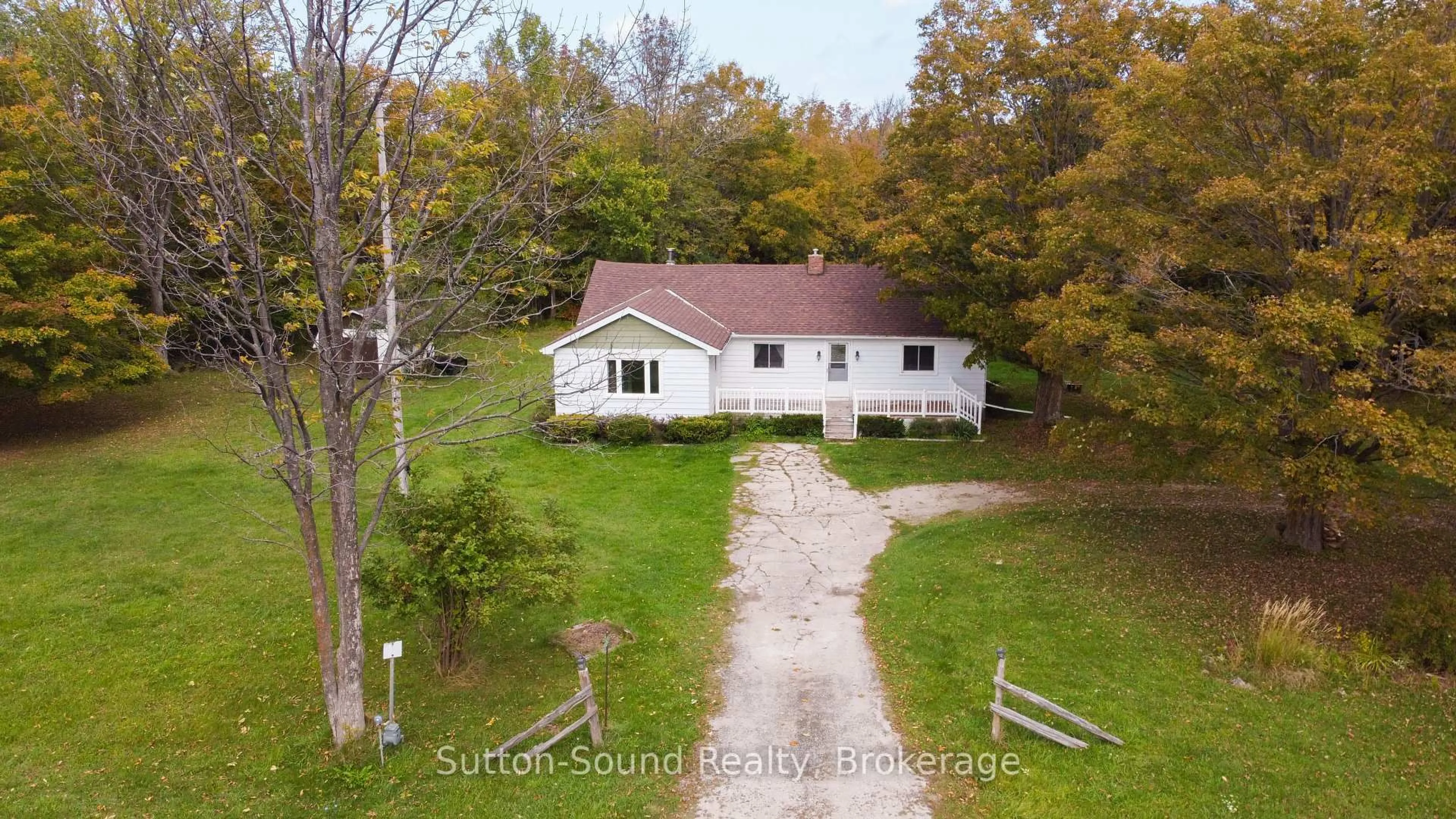 A pic from outside/outdoor area/front of a property/back of a property/a pic from drone, unknown for 204521 Highway 26, Meaford Ontario N4K 5W4
