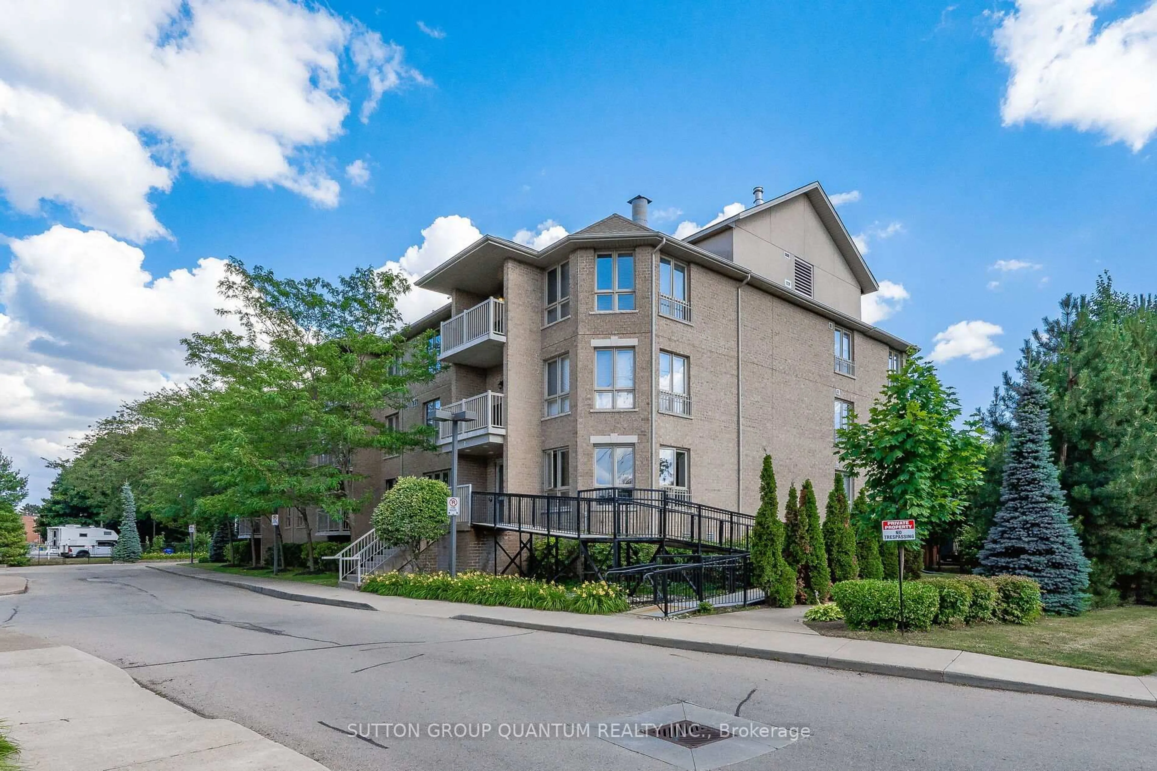 Unknown for 56 Kerman Ave #313, Grimsby Ontario L3M 0A1