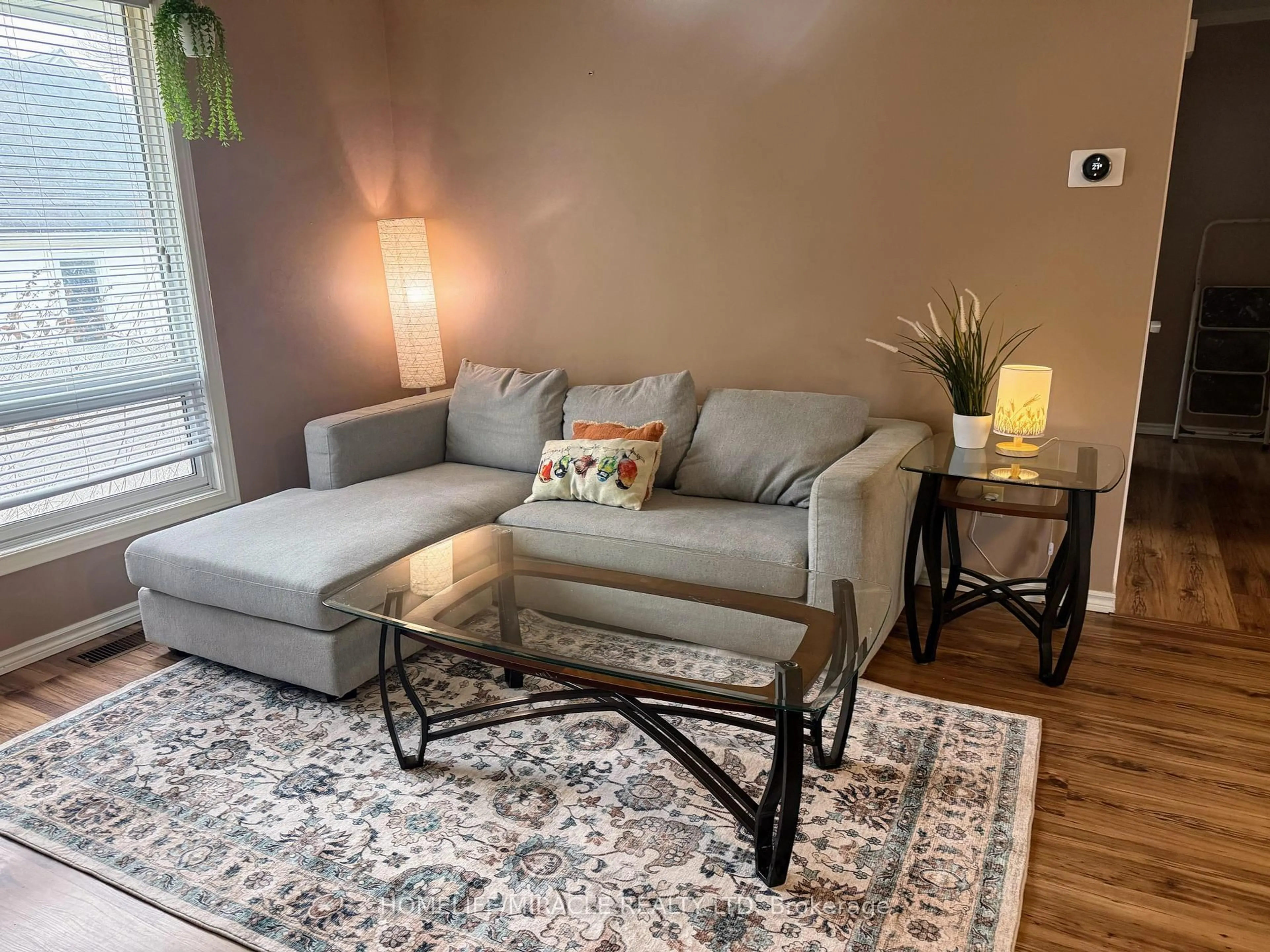 Living room with furniture, unknown for 207-209 Inshes Ave, Chatham-Kent Ontario N7M 2Z5