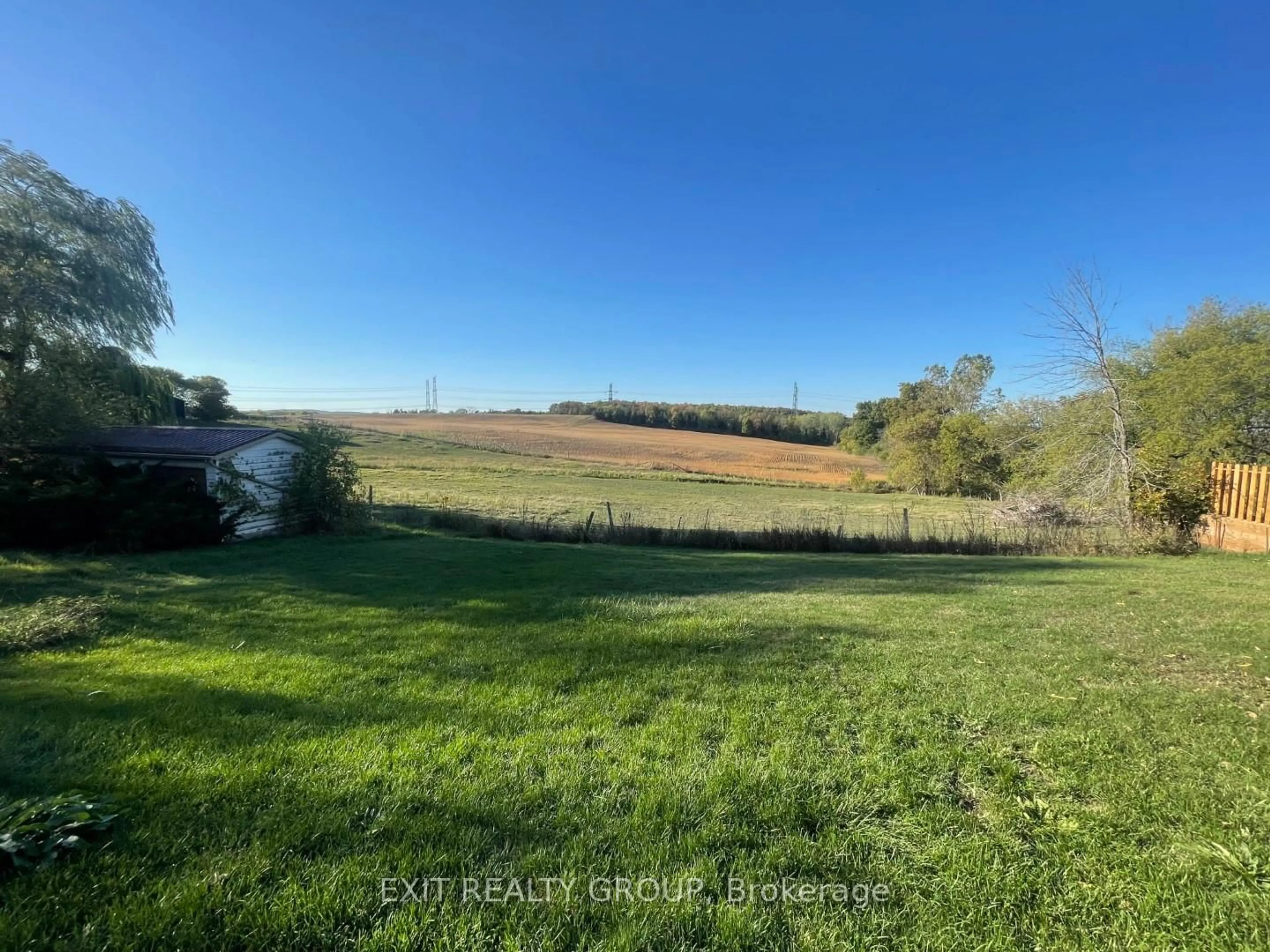 A pic from outside/outdoor area/front of a property/back of a property/a pic from drone, water/lake/river/ocean view for 485 Wallbridge Rd, Belleville Ontario K8N 4Z5