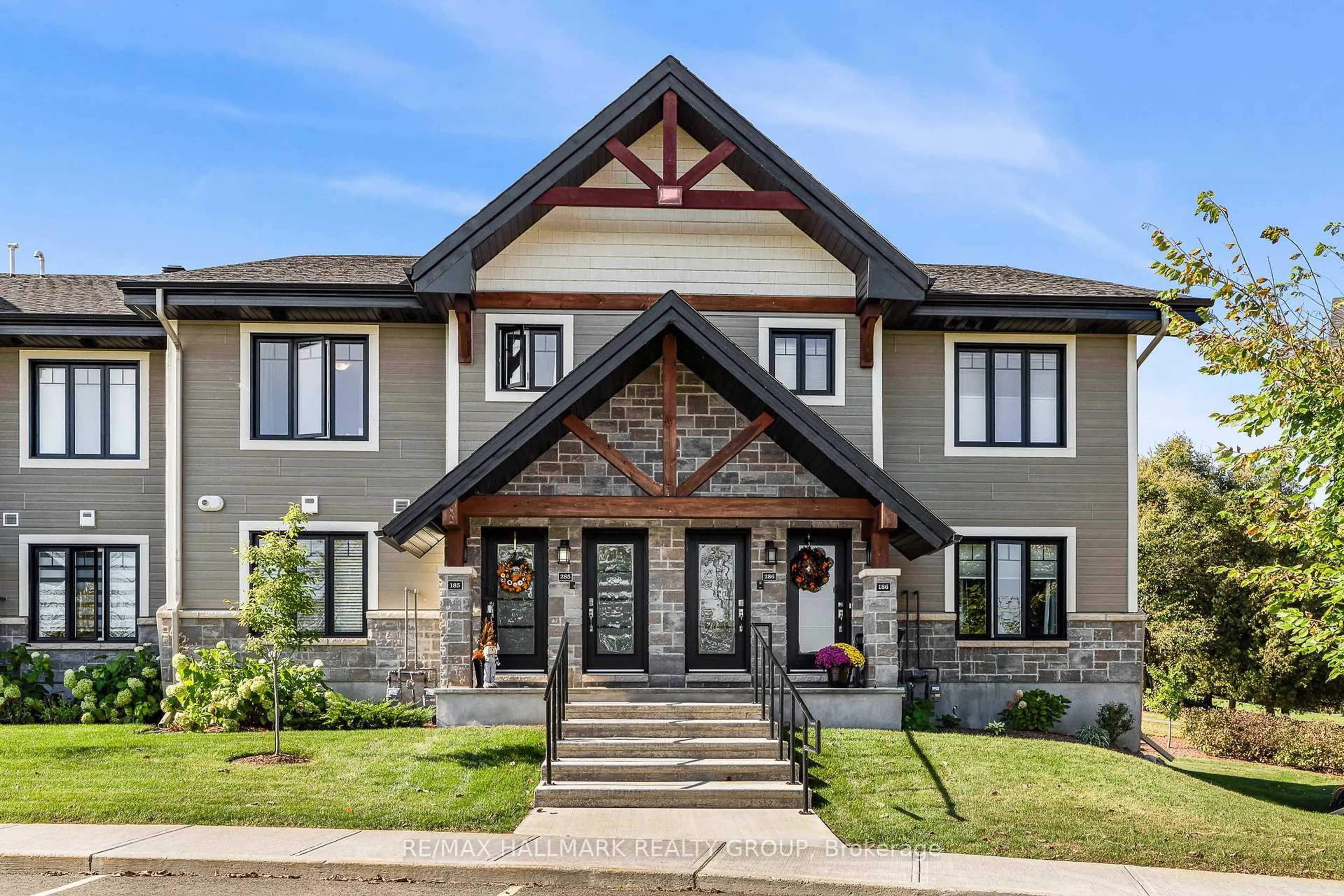 Home with brick exterior material, building for 306 MASTERS Lane #285, Clarence-Rockland Ontario K4K 0L3