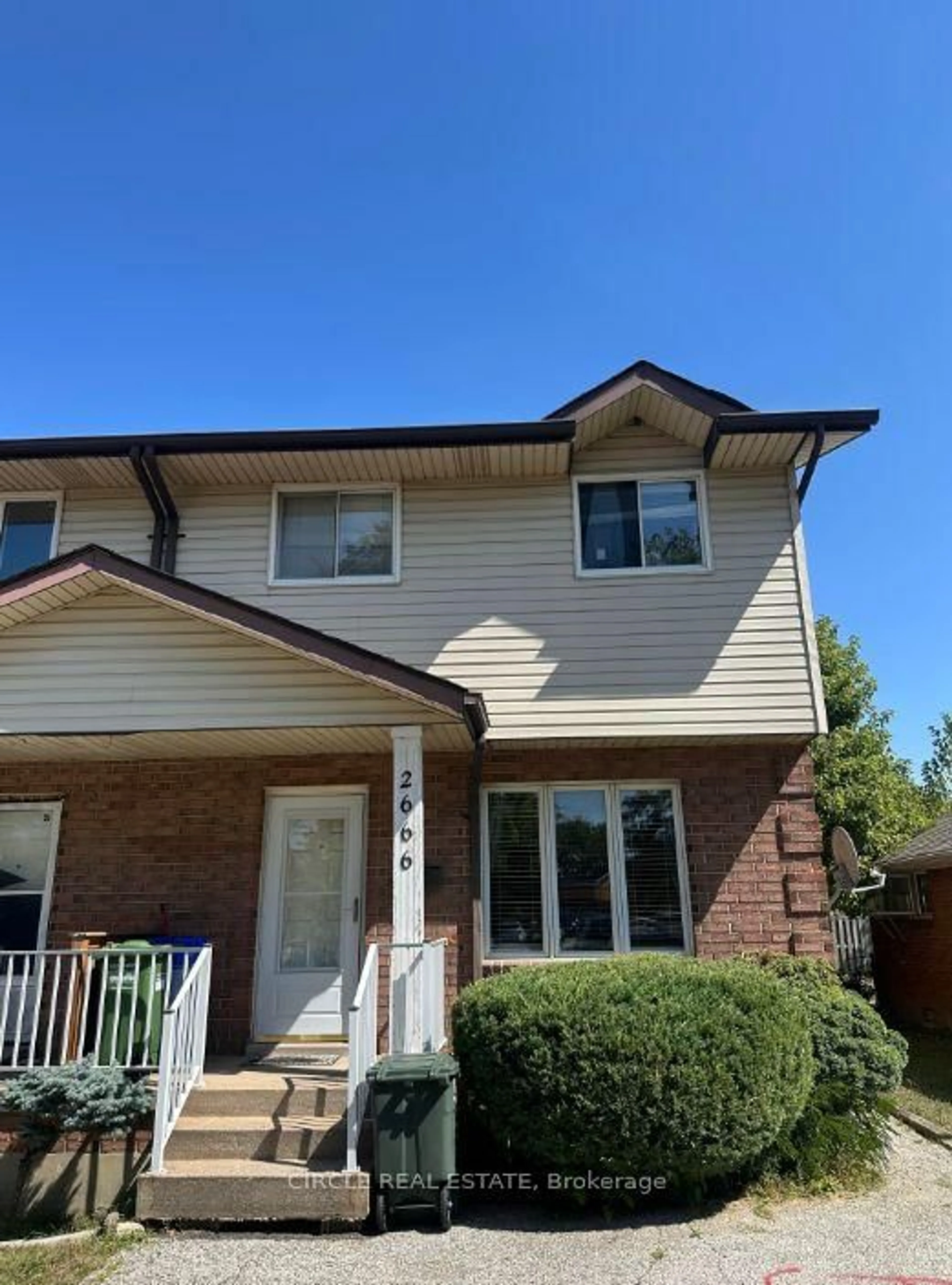 Home with brick exterior material, street for 2666 Lauzon Rd, Windsor Ontario N8T 2Z6