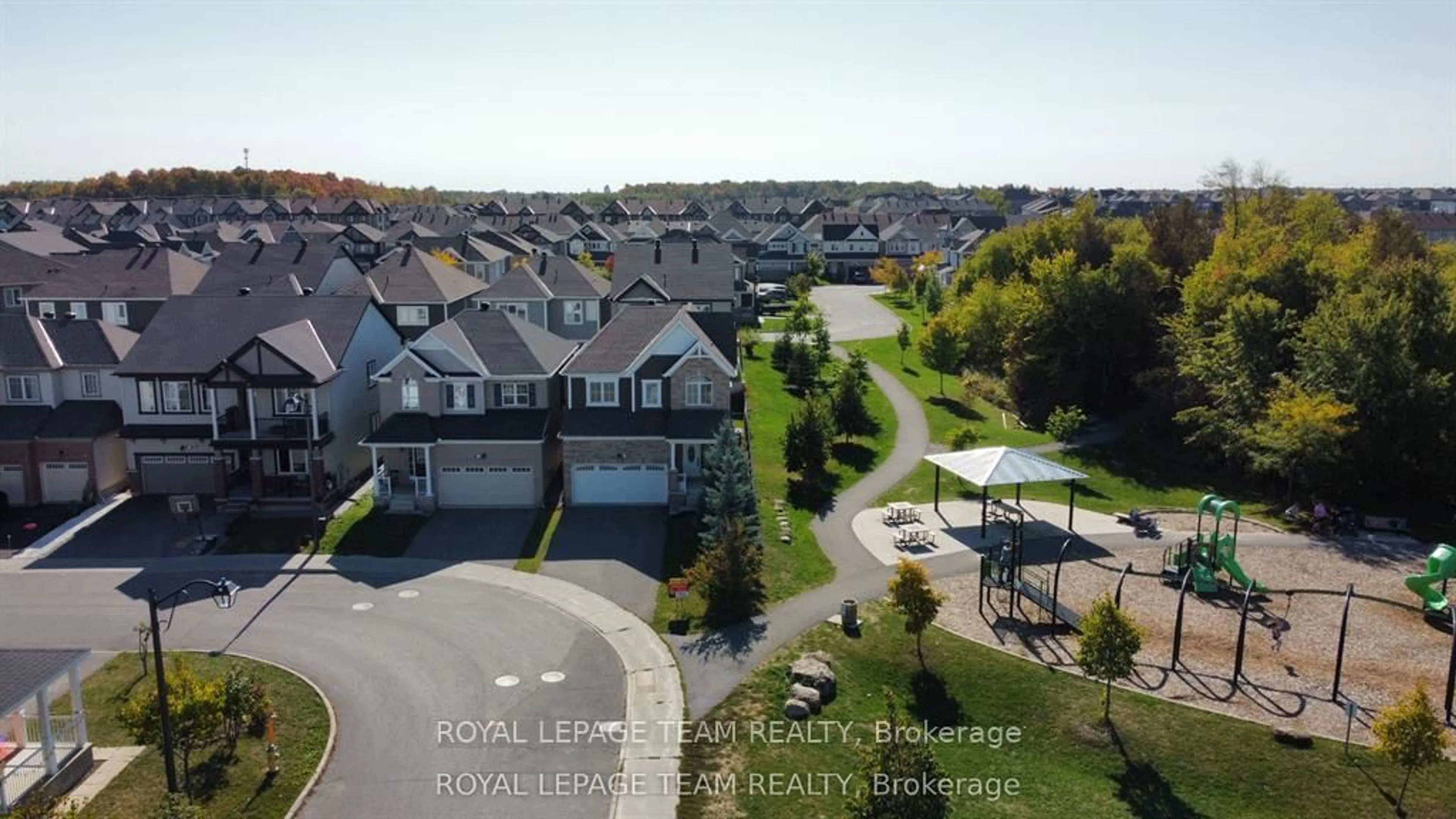 A pic from outside/outdoor area/front of a property/back of a property/a pic from drone, street for 939 Whimbrel Way, Ottawa Ontario K2J 6C5