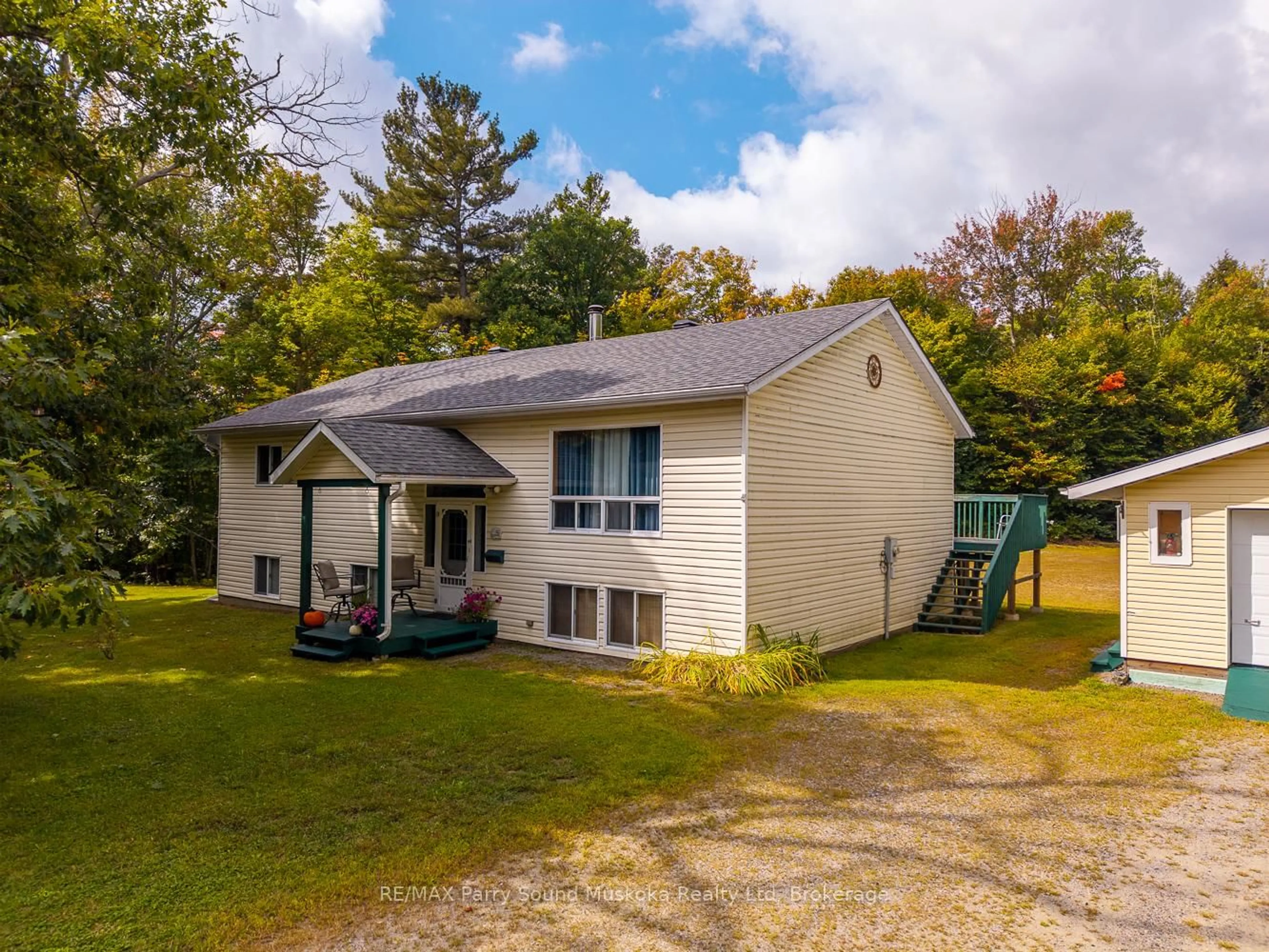 A pic from outside/outdoor area/front of a property/back of a property/a pic from drone, unknown for 59 Black Rd, Seguin Ontario P2A 2W8