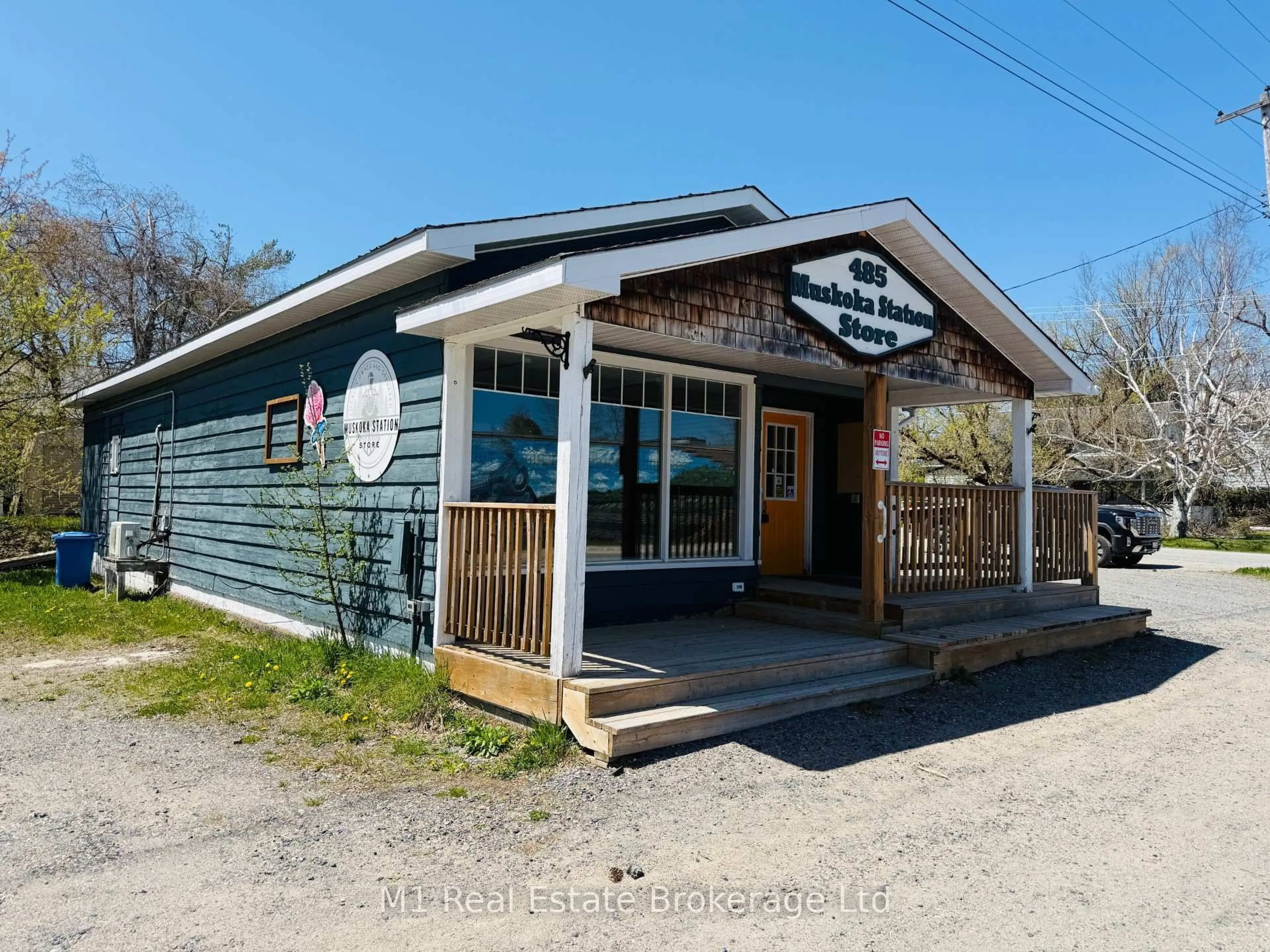 Unknown for 485 High St, Georgian Bay Ontario P0C 1H0