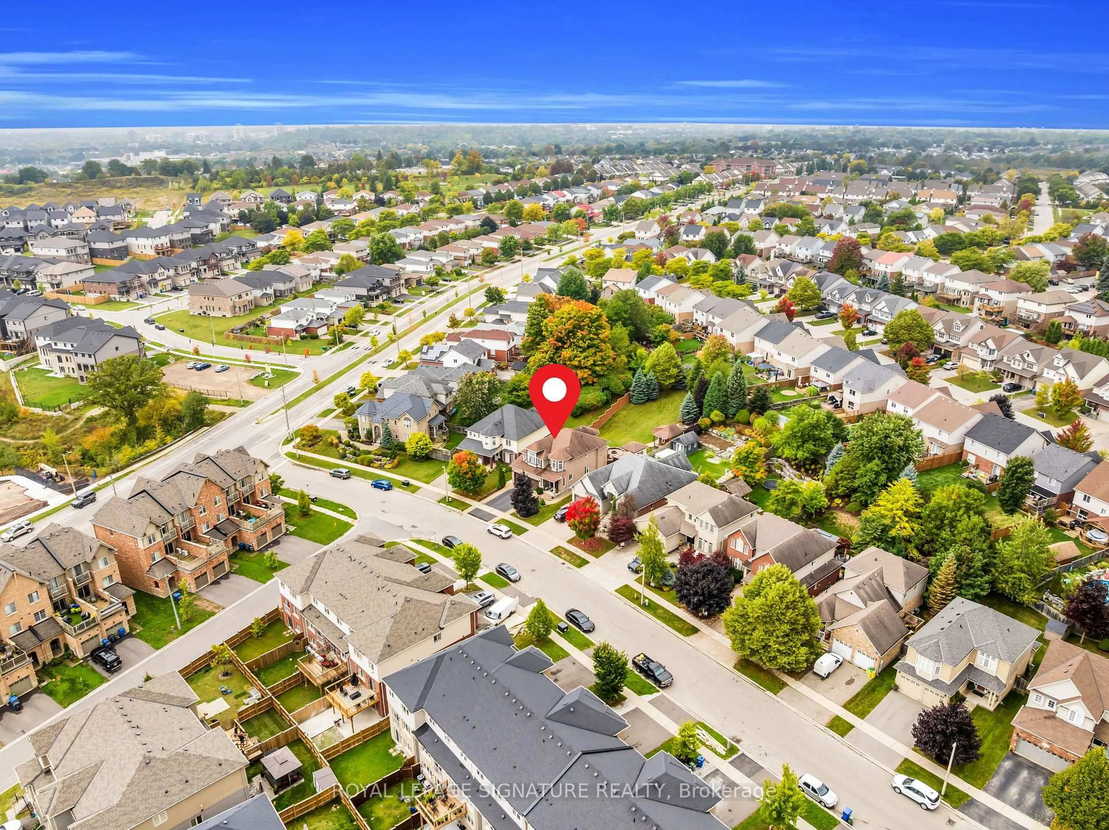 A pic from outside/outdoor area/front of a property/back of a property/a pic from drone, street for 26 Frasson Dr, Guelph Ontario N1E 7J9