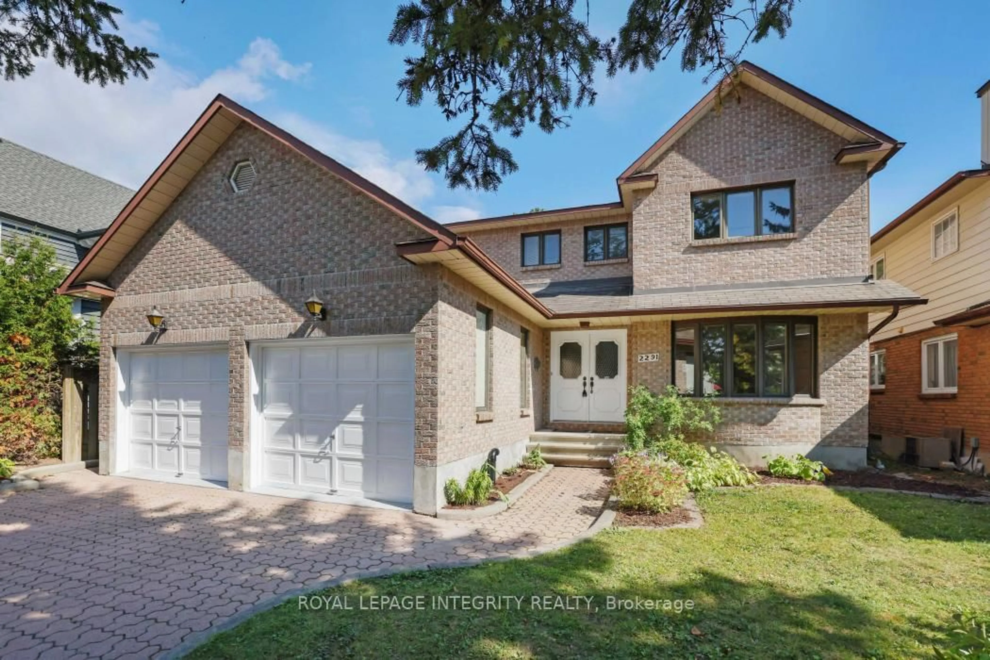 Home with brick exterior material, street for 2291 Courtice Ave, Ottawa Ontario K1H 7G7