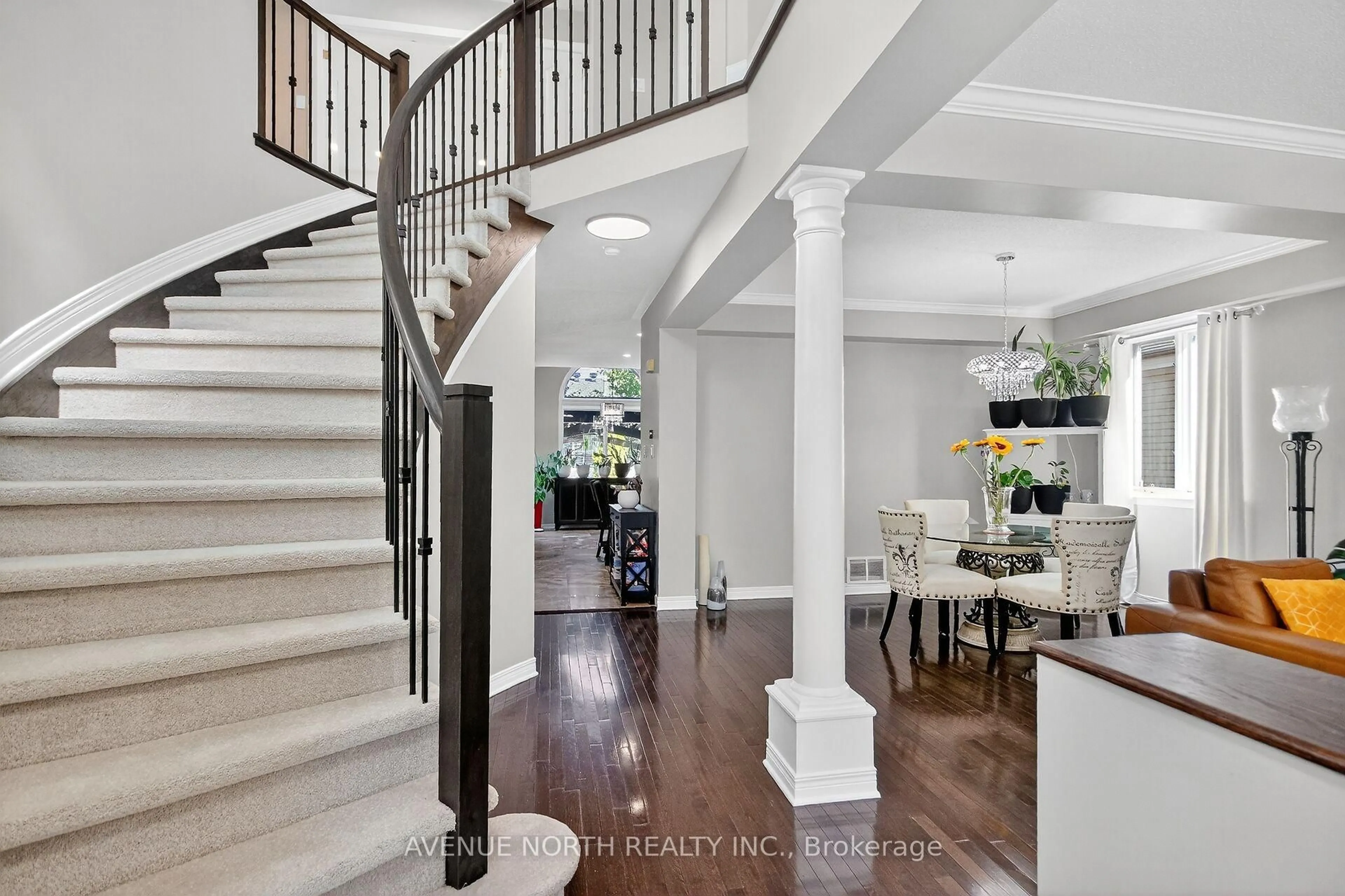 Indoor entryway for 91 Maple Stand Way, Ottawa Ontario K2G 6V1
