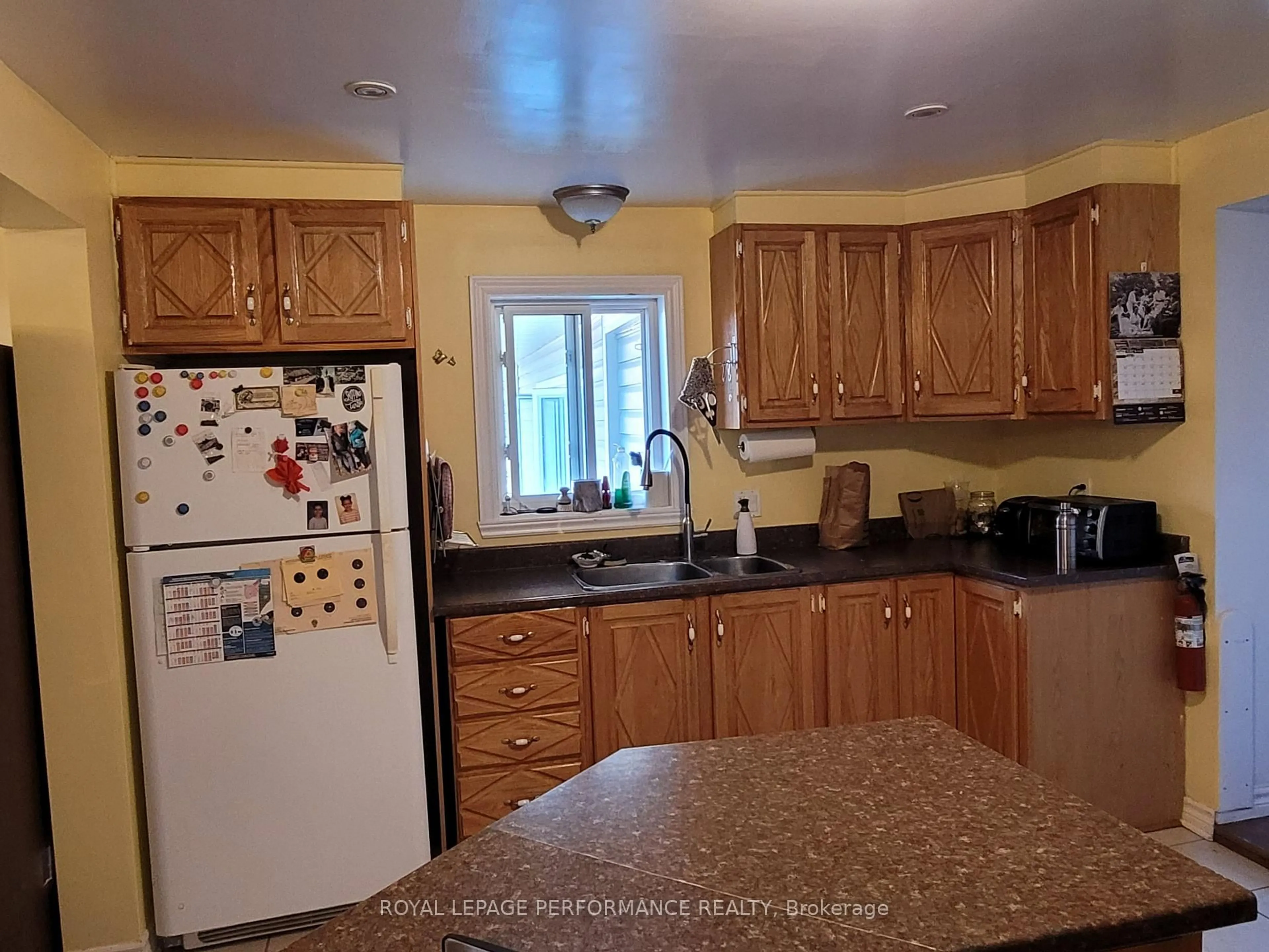 Standard kitchen, unknown for 975 Queen St, Champlain Ontario K0B 1K0