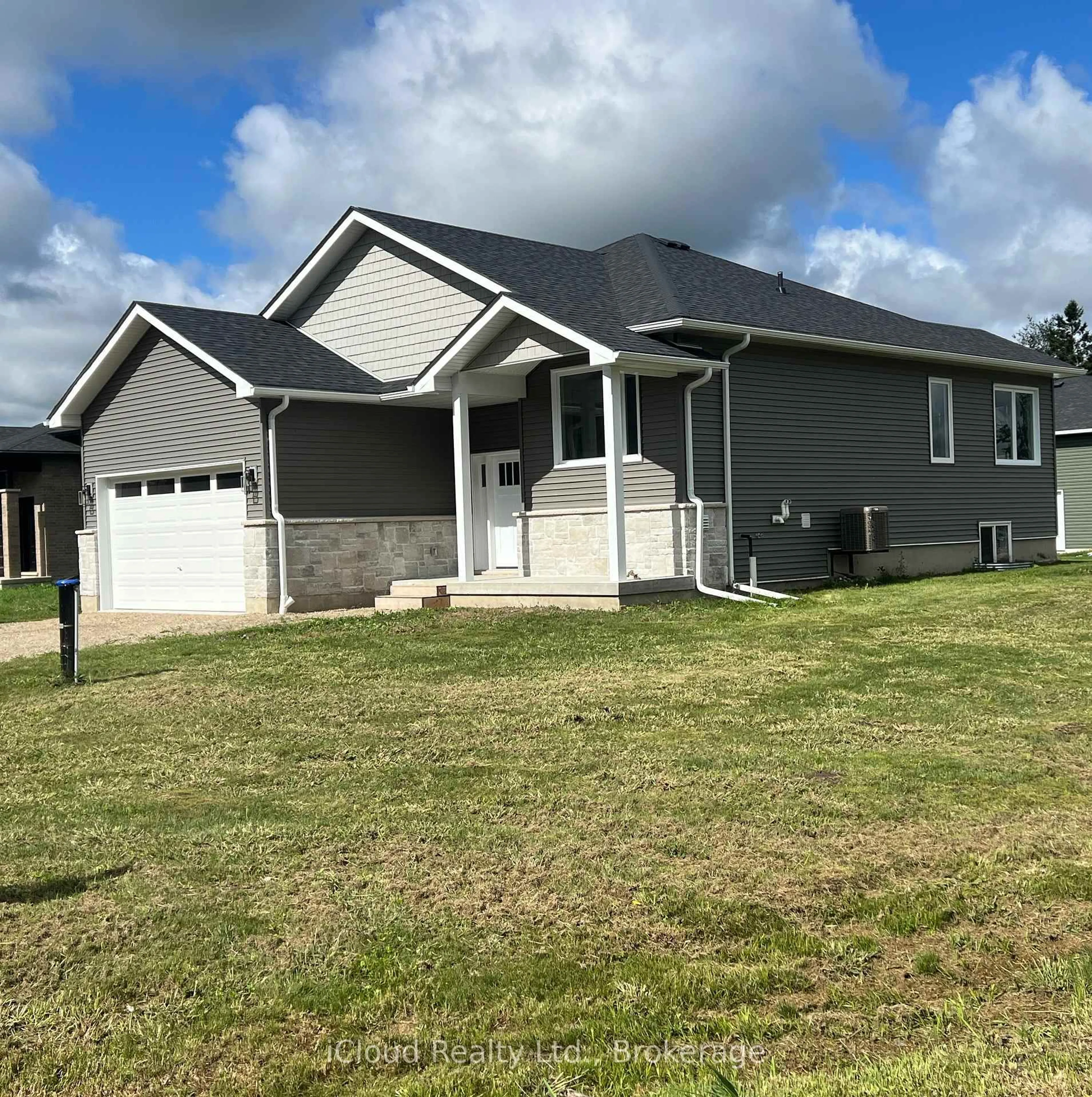 Home with vinyl exterior material, street for 119 Elder St, Southgate Ontario N0C 1L0