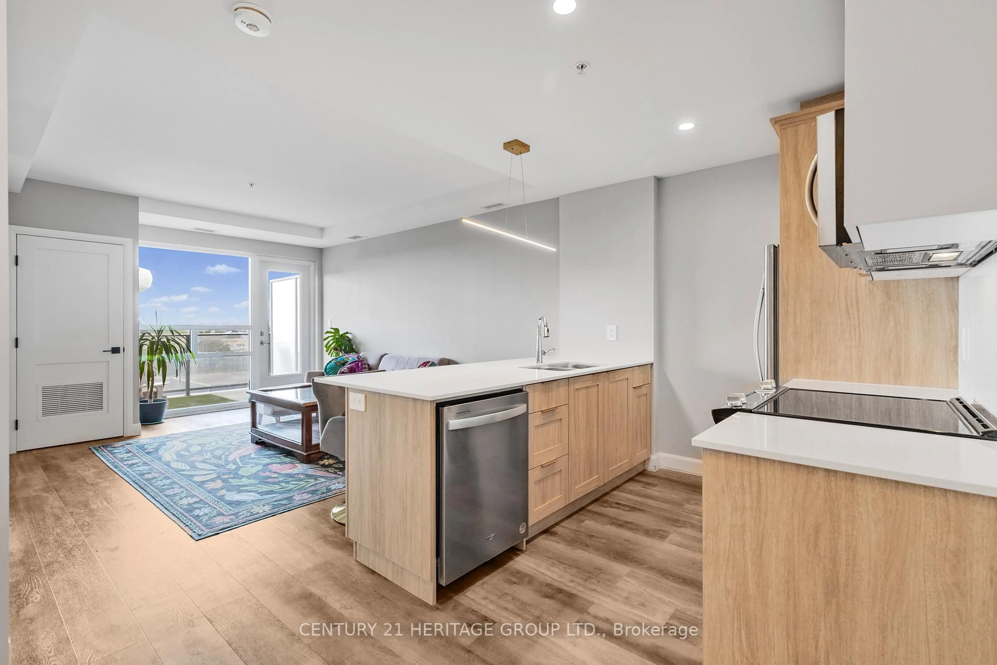 Open concept kitchen, unknown for 34 Norman St #606, Brantford Ontario N3R 2Y1