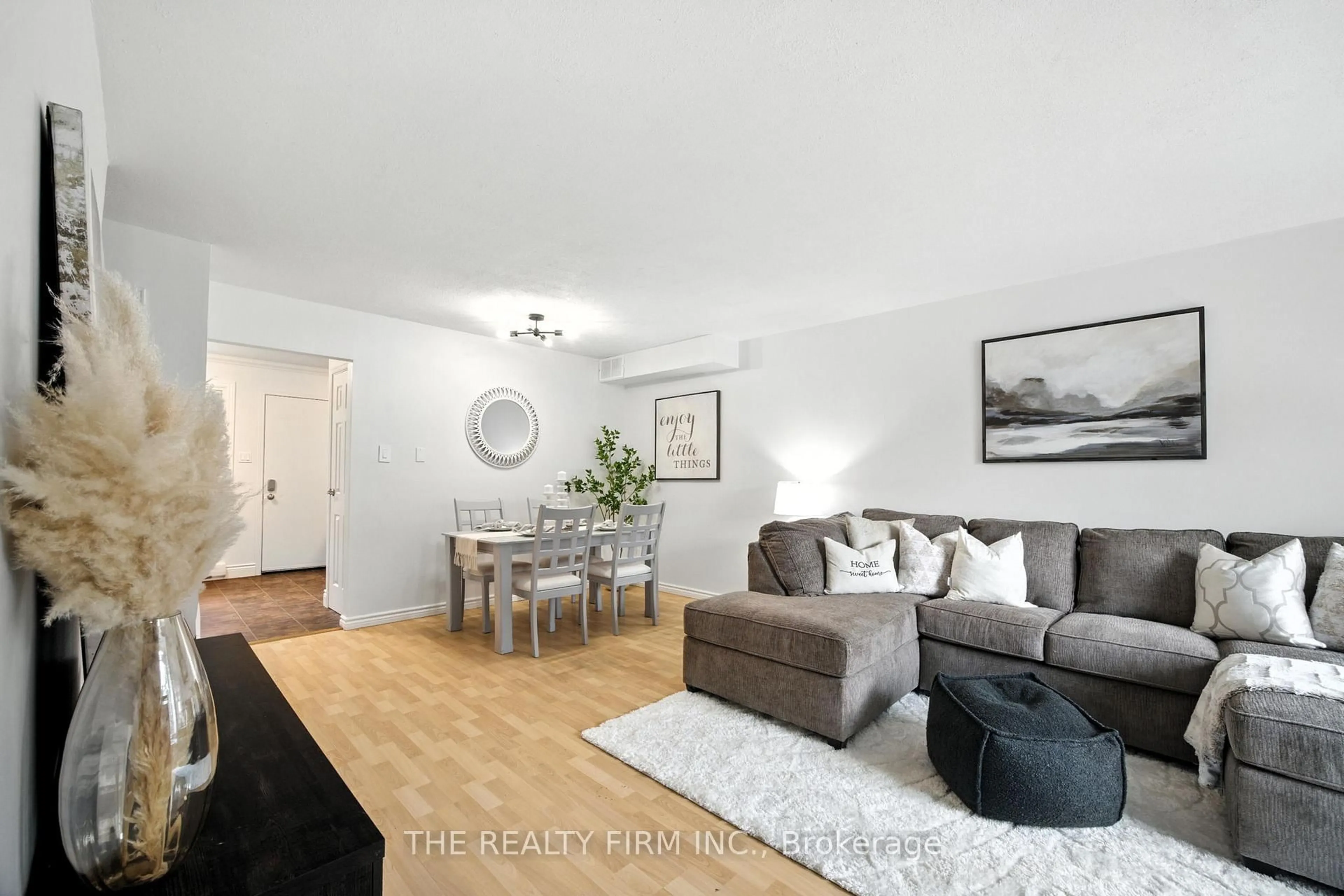 Living room with furniture, unknown for 1200 Cheapside St #23, London East Ontario N5Y 5J6