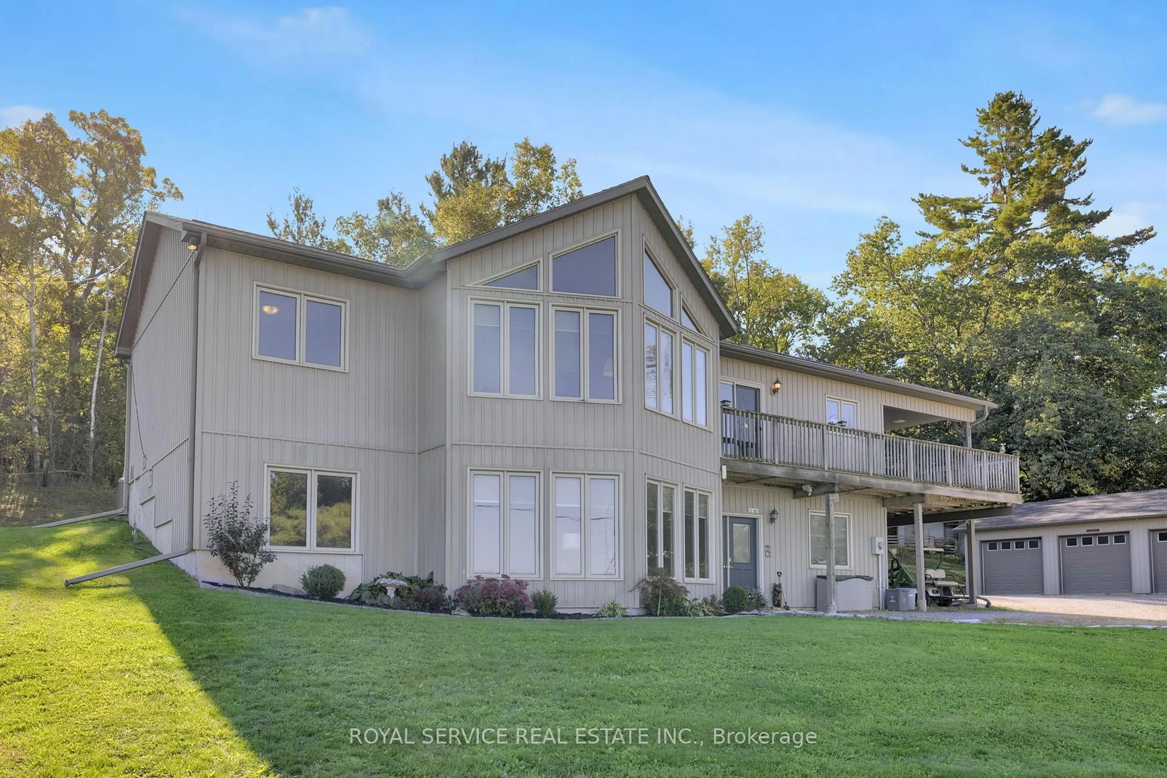 Home with vinyl exterior material, water/lake/river/ocean view for 5127 Halstead Beach Road Rd #165, Hamilton Township Ontario K0L 1E0
