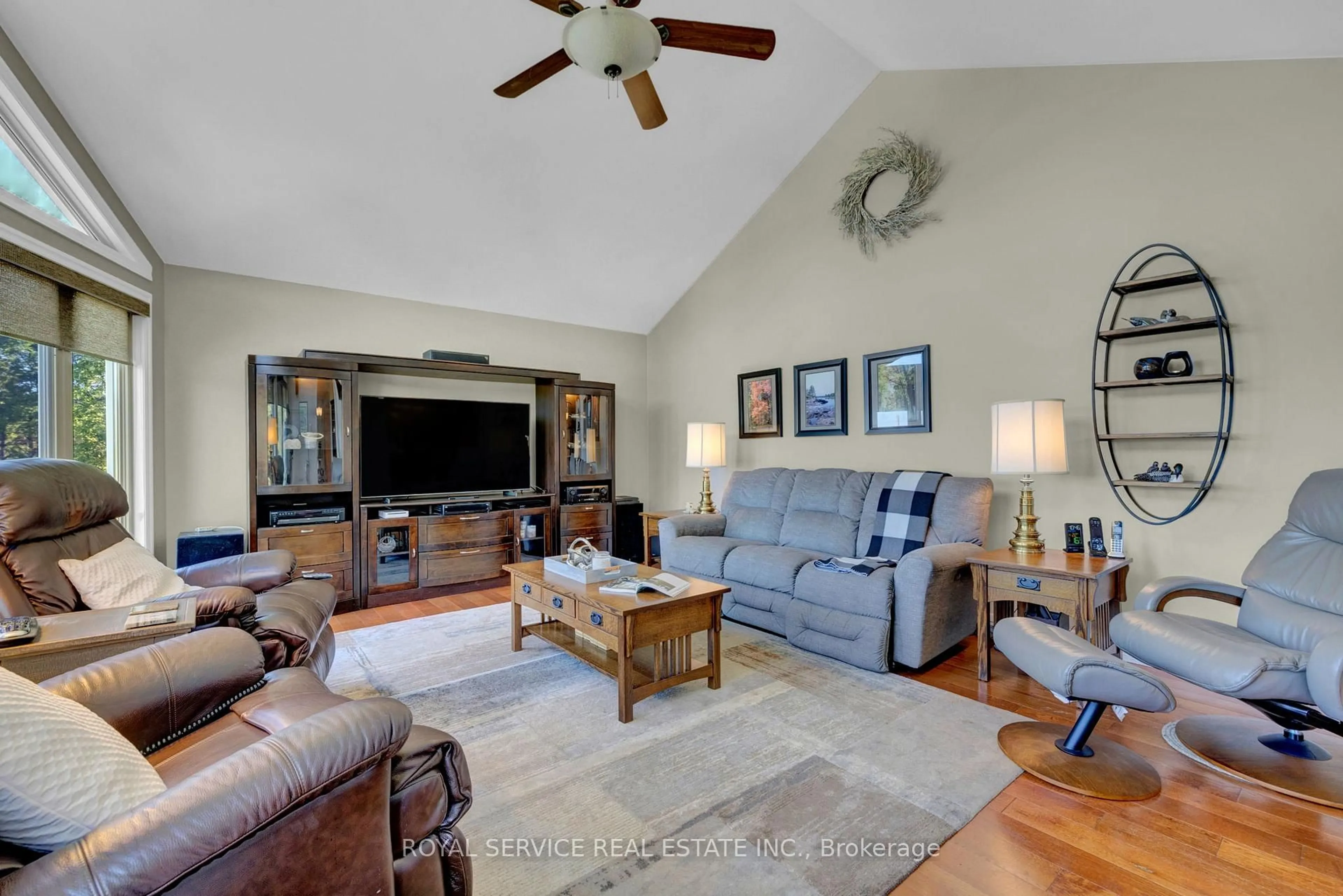 Living room with furniture, unknown for 5127 Halstead Beach Road Rd #165, Hamilton Township Ontario K0L 1E0