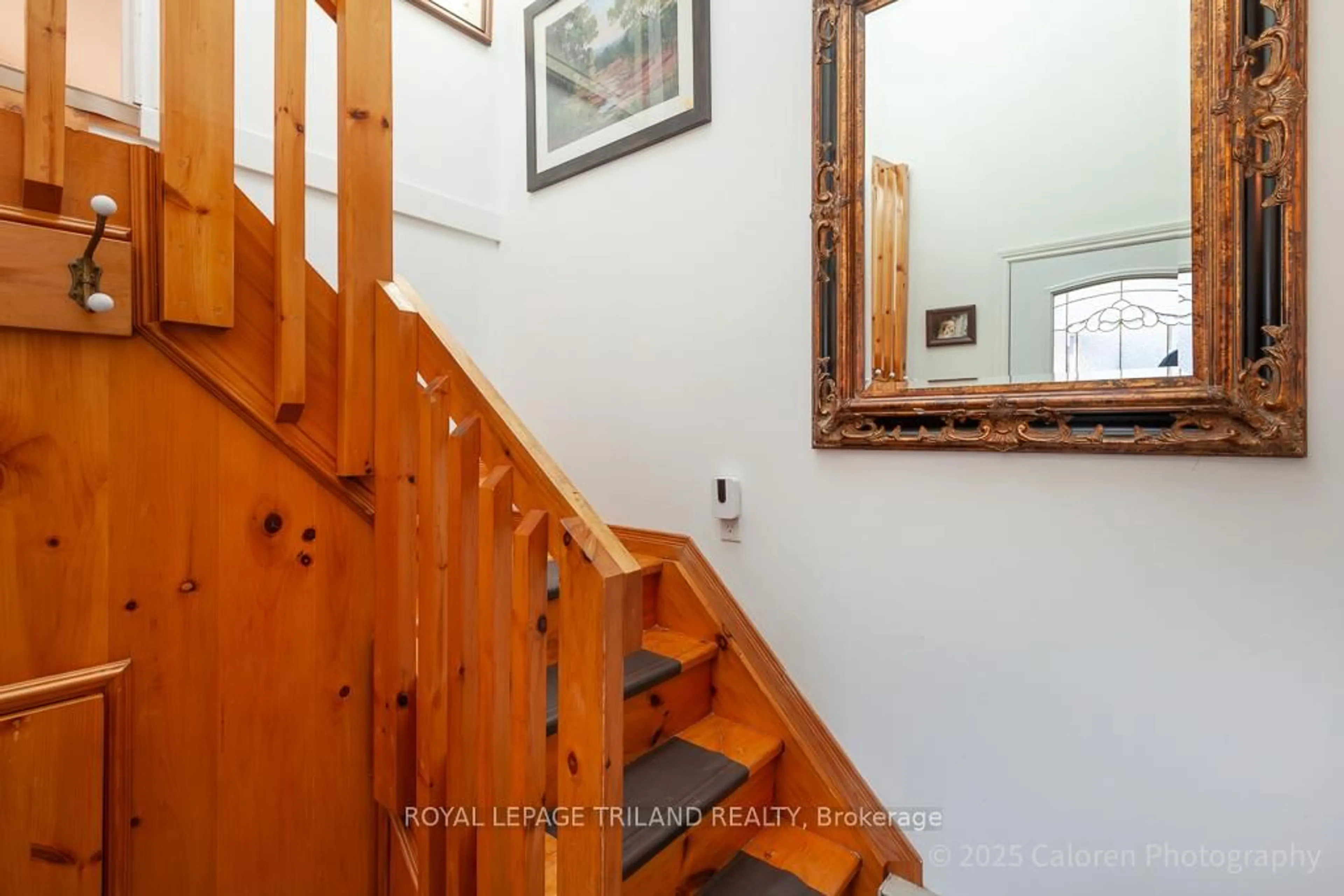 Stairs for 23 Crabtree Ave, London North Ontario N6G 2H6