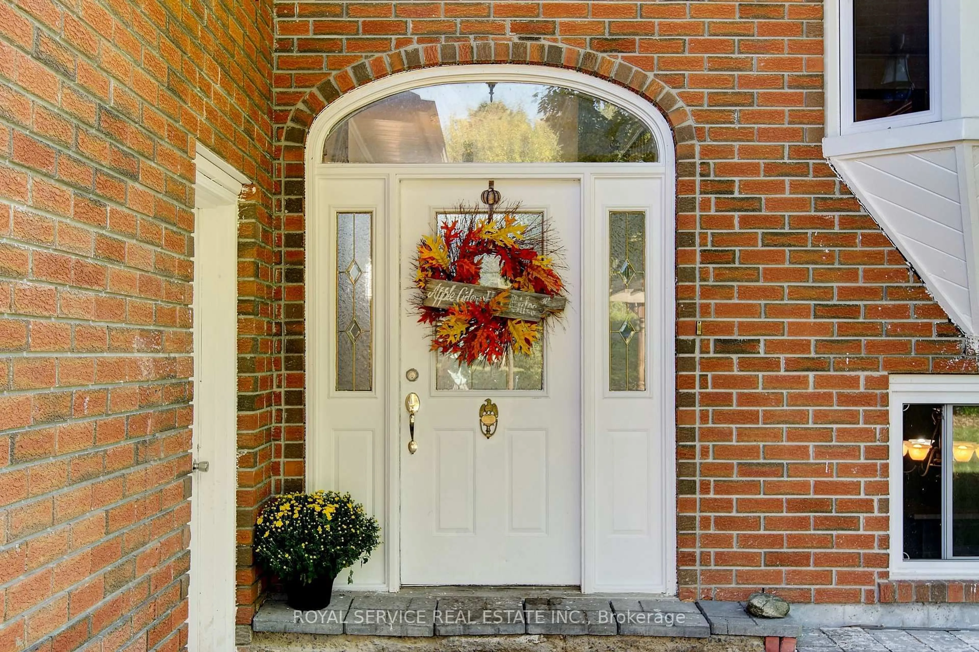 Indoor entryway for 201 Ixl Rd, Trent Hills Ontario K0K 1L0